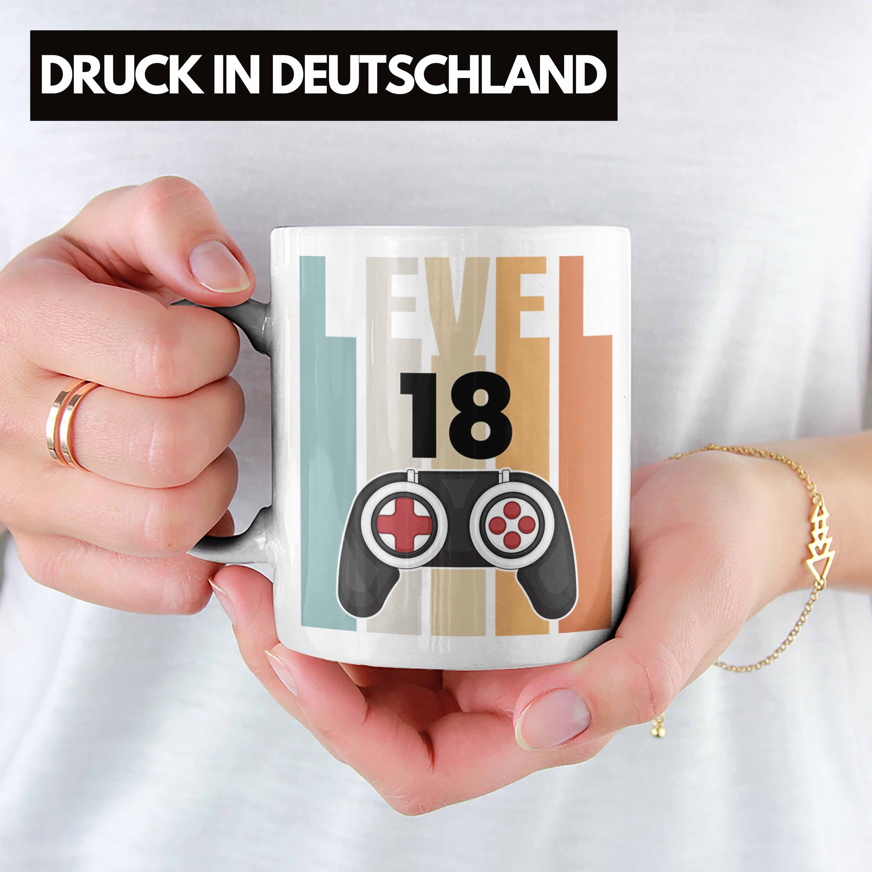 Trendation Tasse Trendation - 18. Jungen Geburtstag Jungs Tasse zum Geschenkidee Gamer Weiss