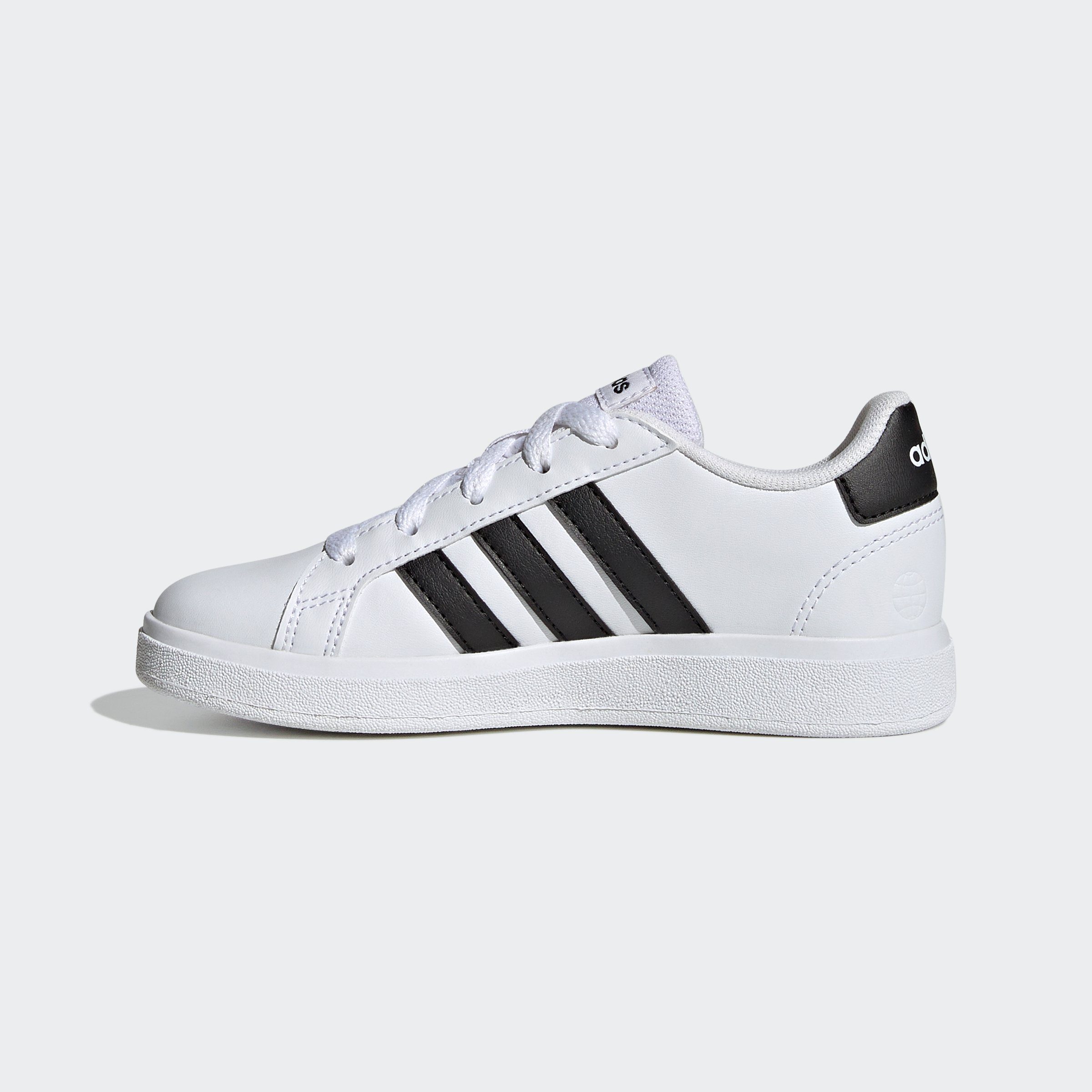 adidas Sportswear GRAND COURT LIFESTYLE TENNIS LACE-UP Sneaker Design auf den Spuren des adidas Superstar, für Kinder & Jugendliche