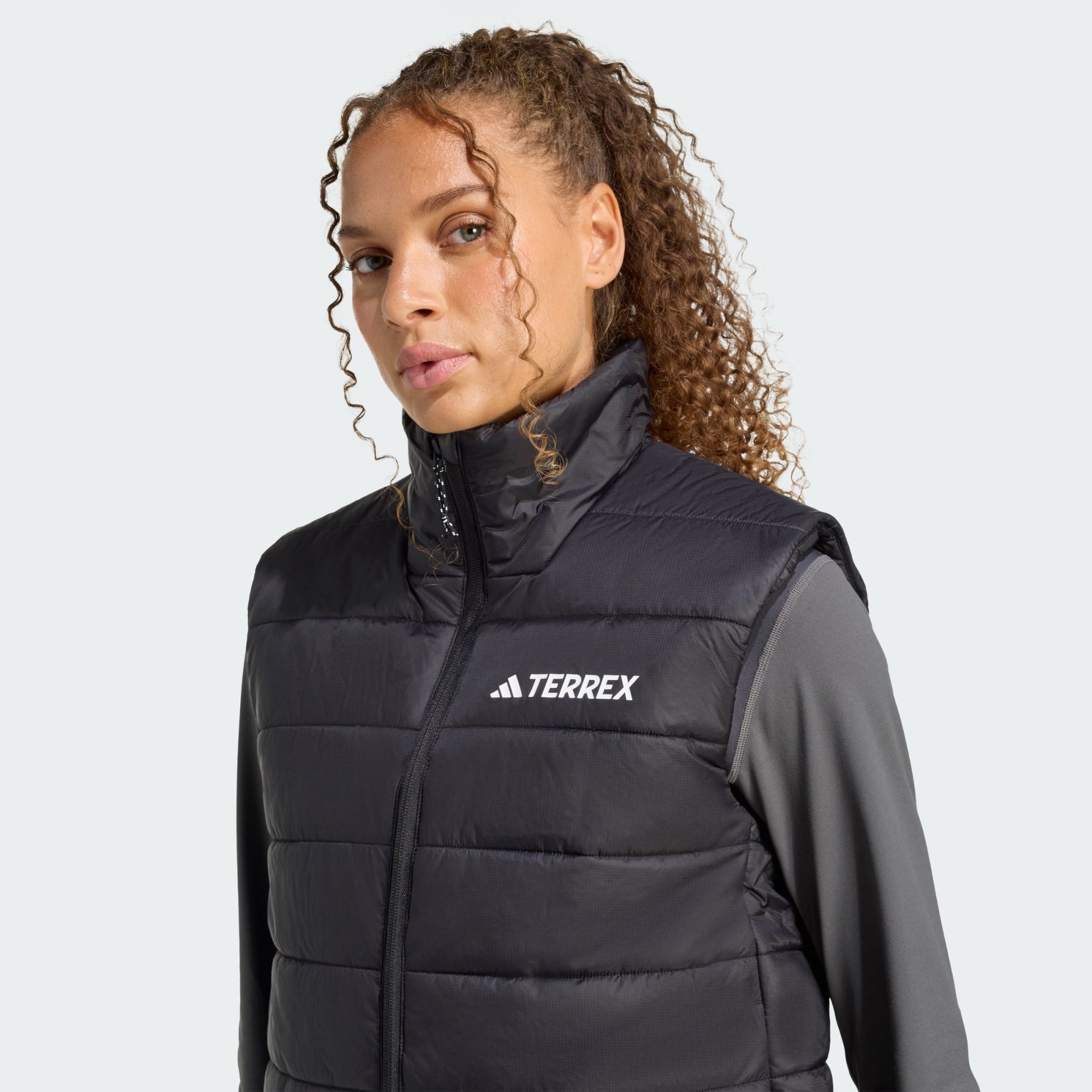 adidas TERREX Funktionsweste TERREX MULTI ESSENTIALS CLIMAWARM GEFÜTTERTE WESTE (1-tlg)