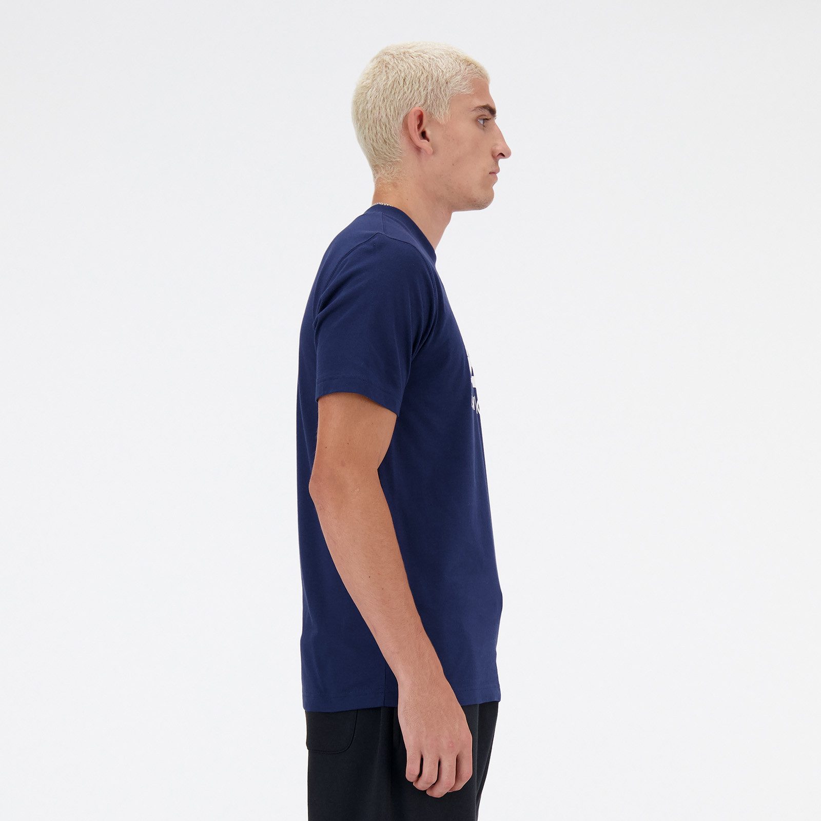 New Balance T-Shirt SPORT ESSENTIALS LOGO T-SHIRT Kurzarm, Rundhalsausschnitt, aus Baumwolle