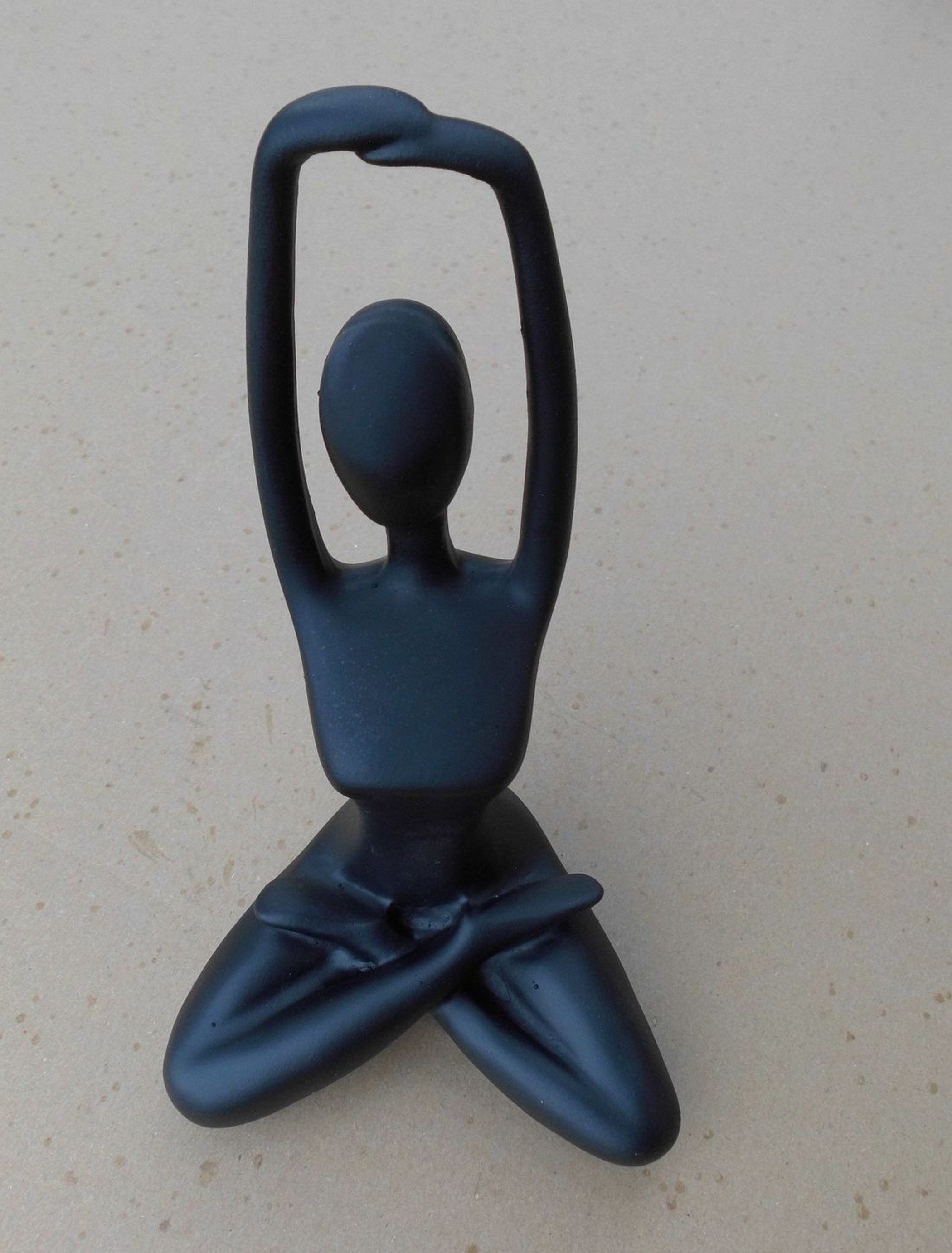 Deko-Impression Dekofigur Statue Skulptur Yoga Frau sitzend Arme oben Fengshui (1 St)