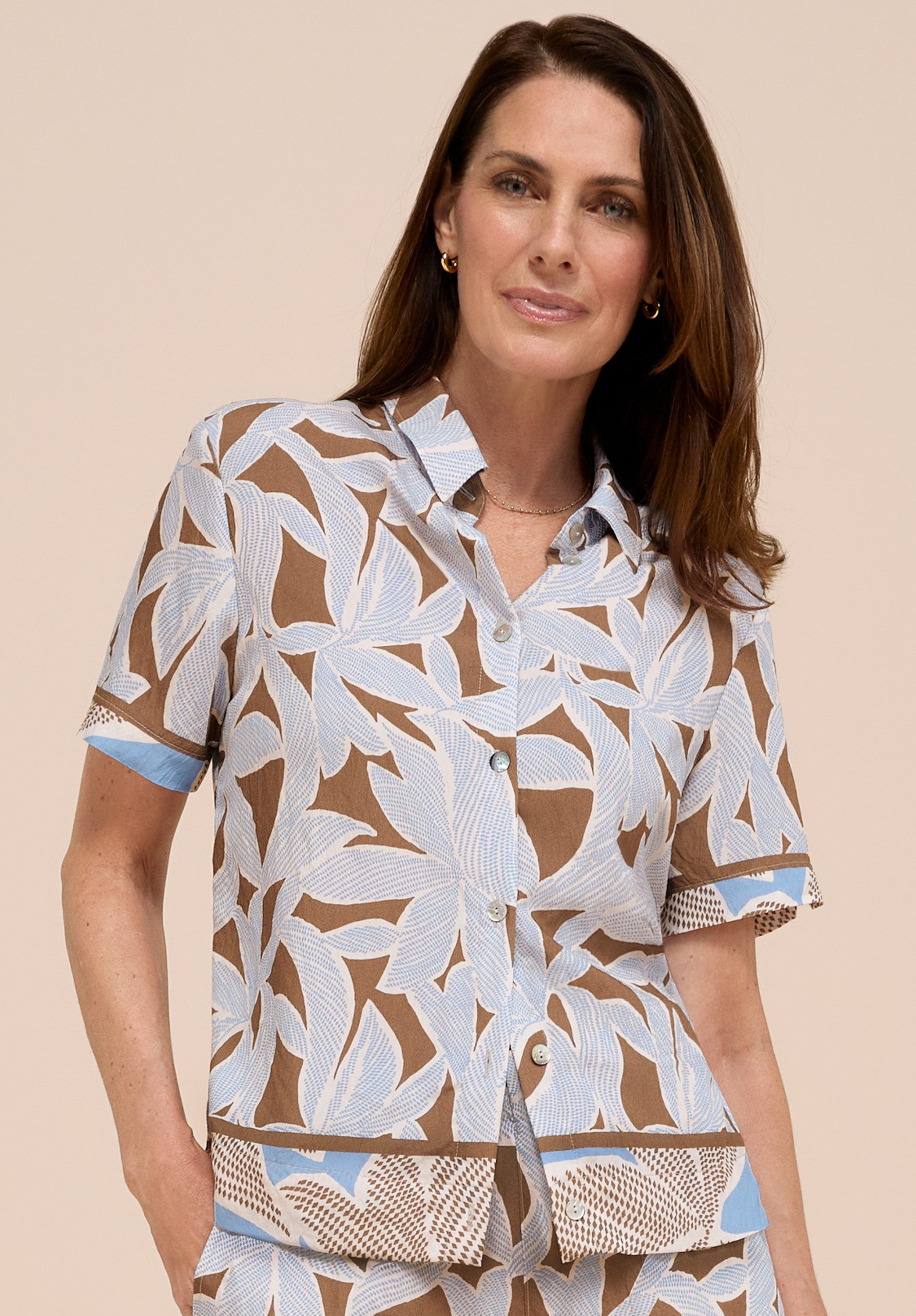 bianca Druckbluse ALICE in floralem Mustermix in Trendfarbe