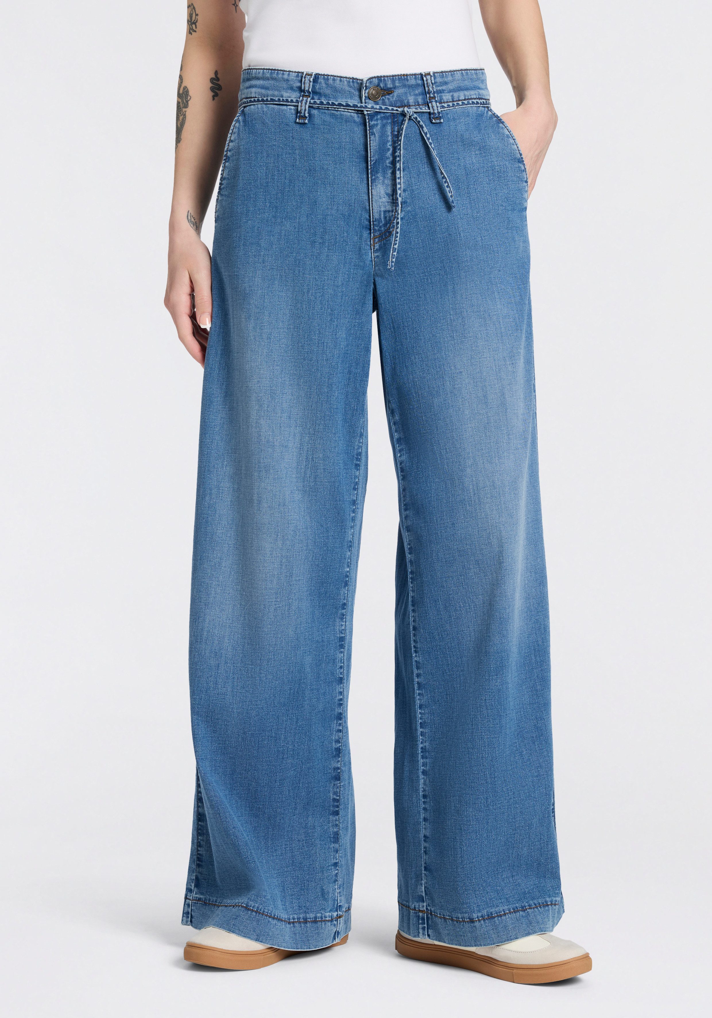 MAC Weite Jeans WENDY mit Denim-Binde-Gürtel