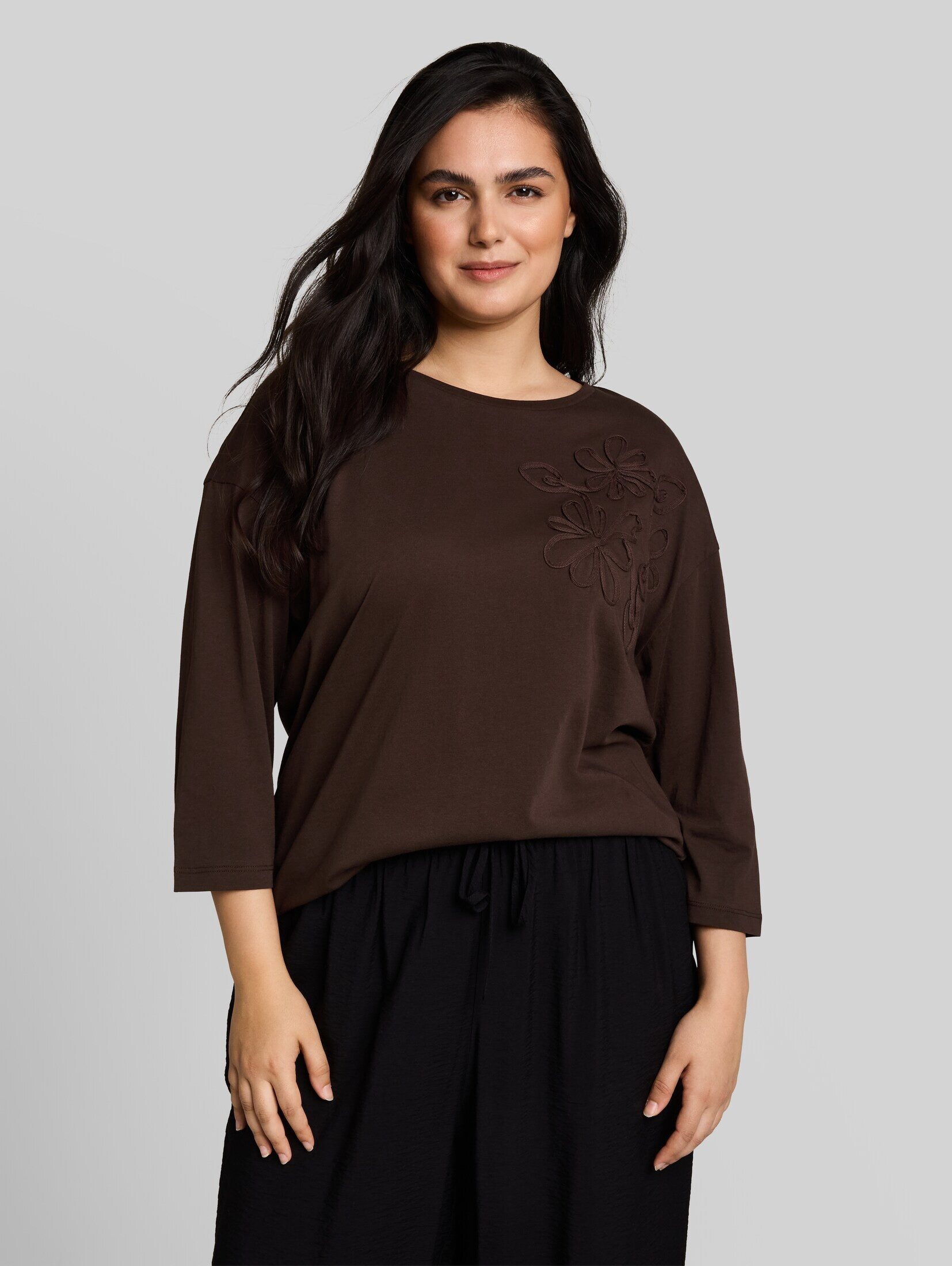TOM TAILOR PLUS 3/4-Arm-Shirt T-Shirt (im Einserpack) Plus Size - Loose Fit T-Shirt mit Blumen-Applikation