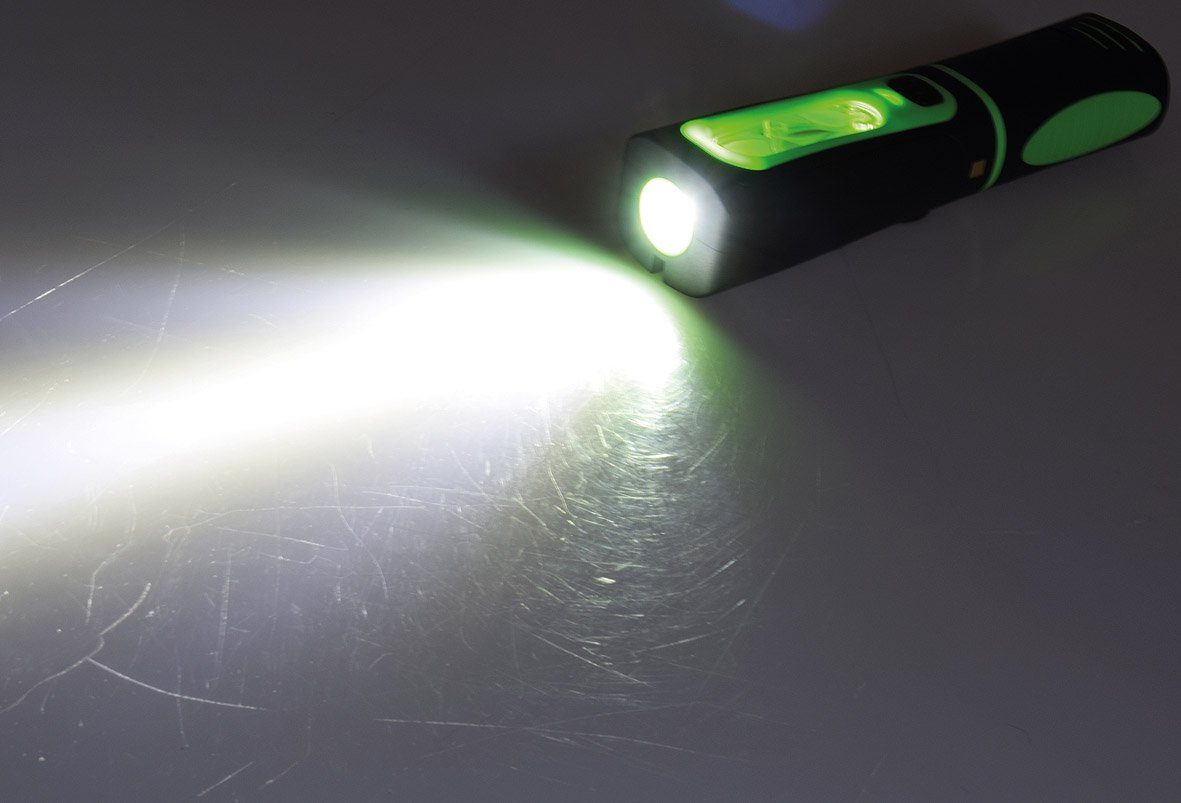 ChiliTec Arbeitsleuchte LED Stableuchte IP44 mit Akku & Ladestation
