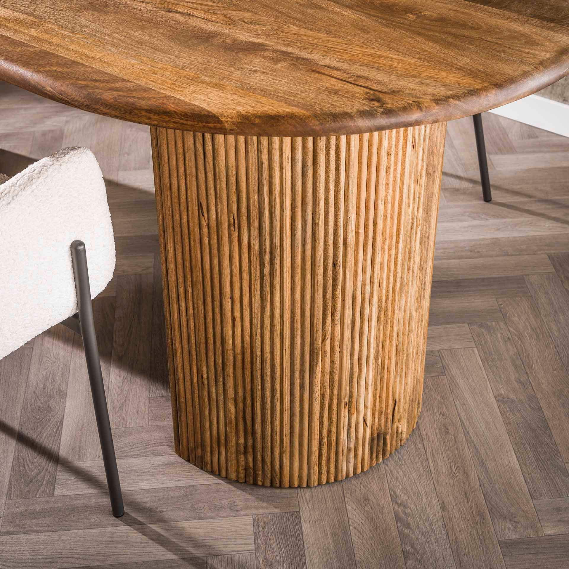 Vintagehaus Esstisch Retro Esstisch Mangoholz Wave 215 cm oval mit gerillten Beinen