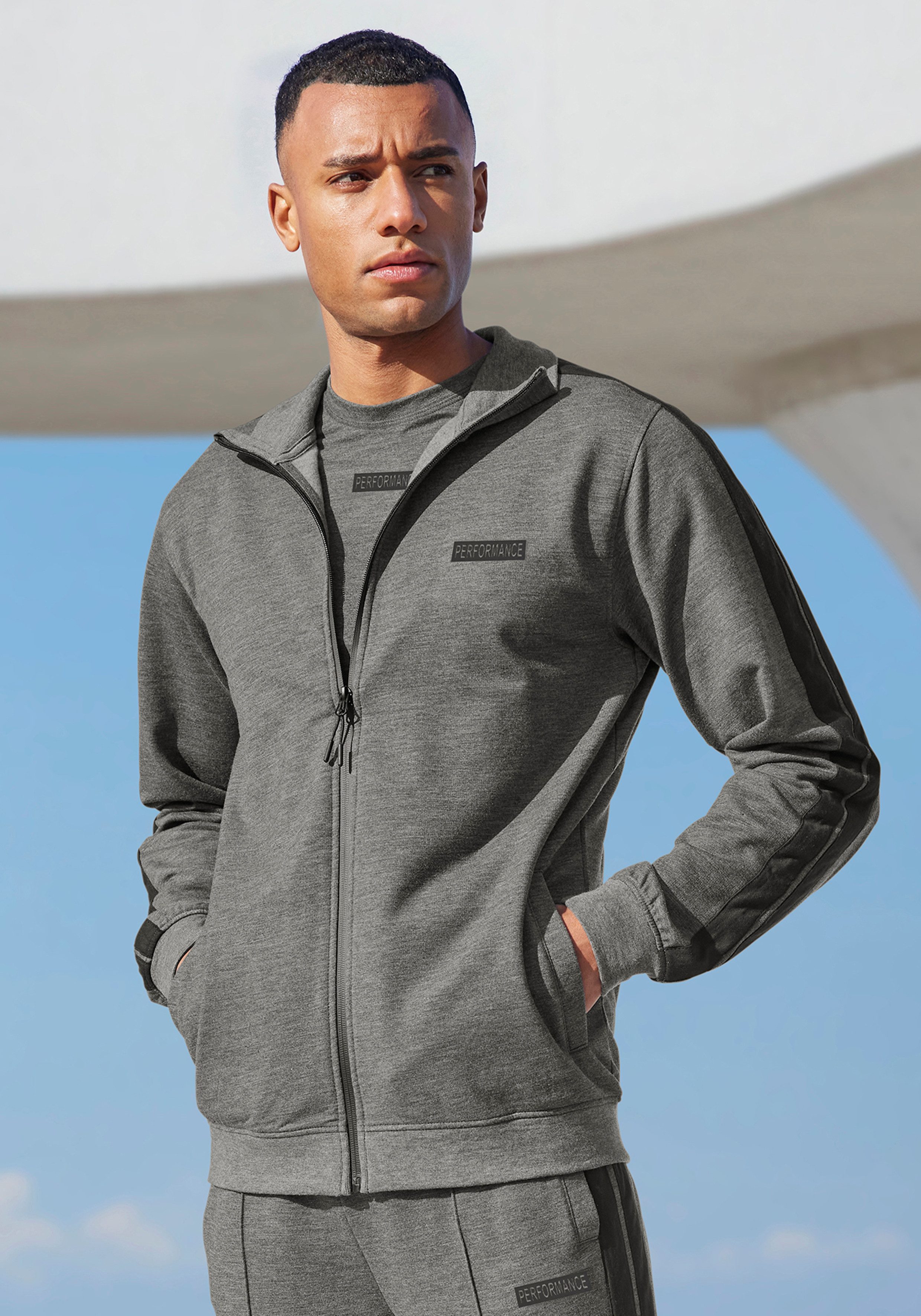AUTHENTIC LE JOGGER Sweatjacke mit seitlichen günstig online kaufen