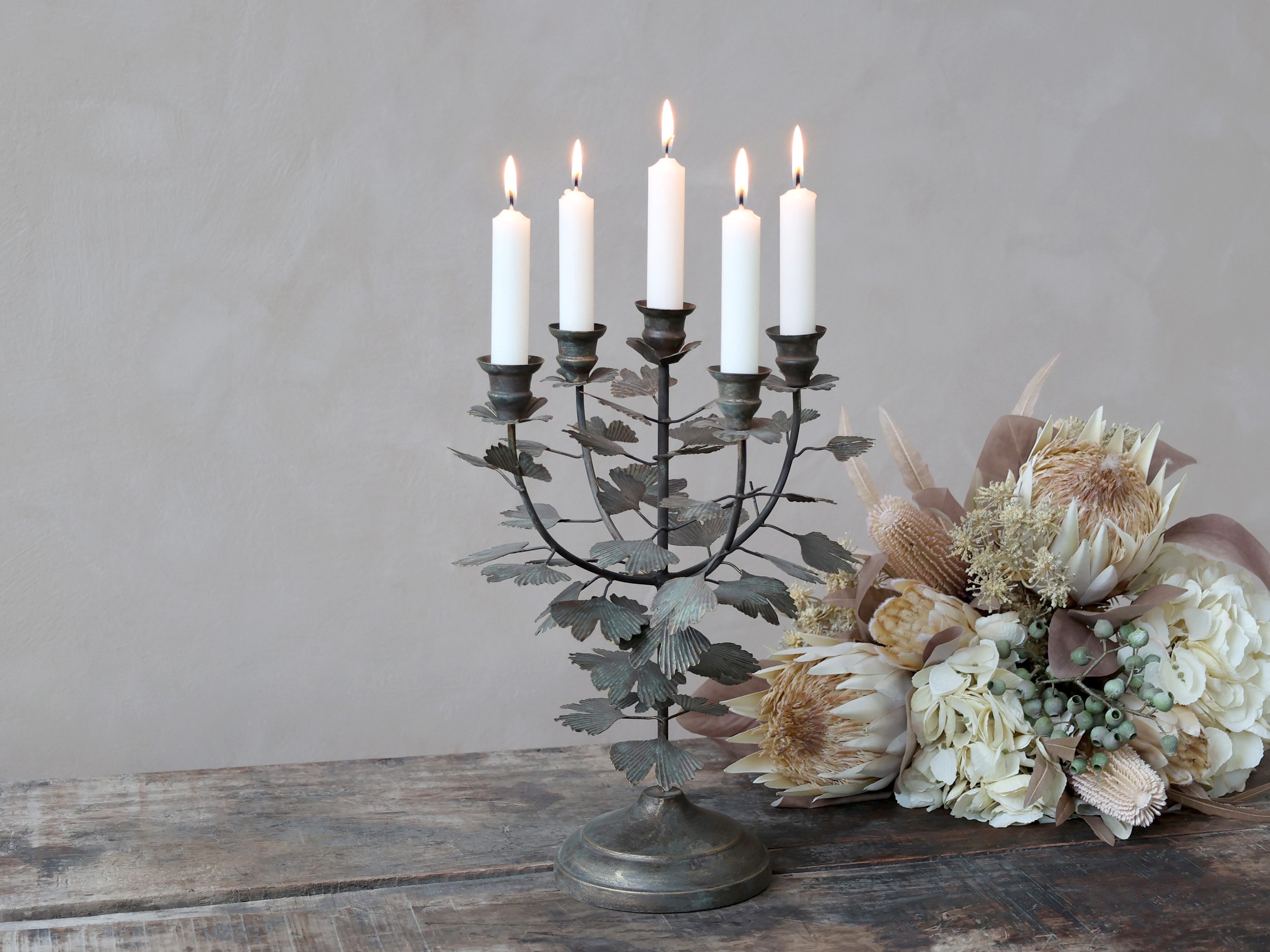 Chic Antique Kerzenständer Kerzenständer Kandelaber Antik Messing 5armig Blüten Höhe 27 cm, 5 armiger Kandelaber mit Rosen Verzierungen