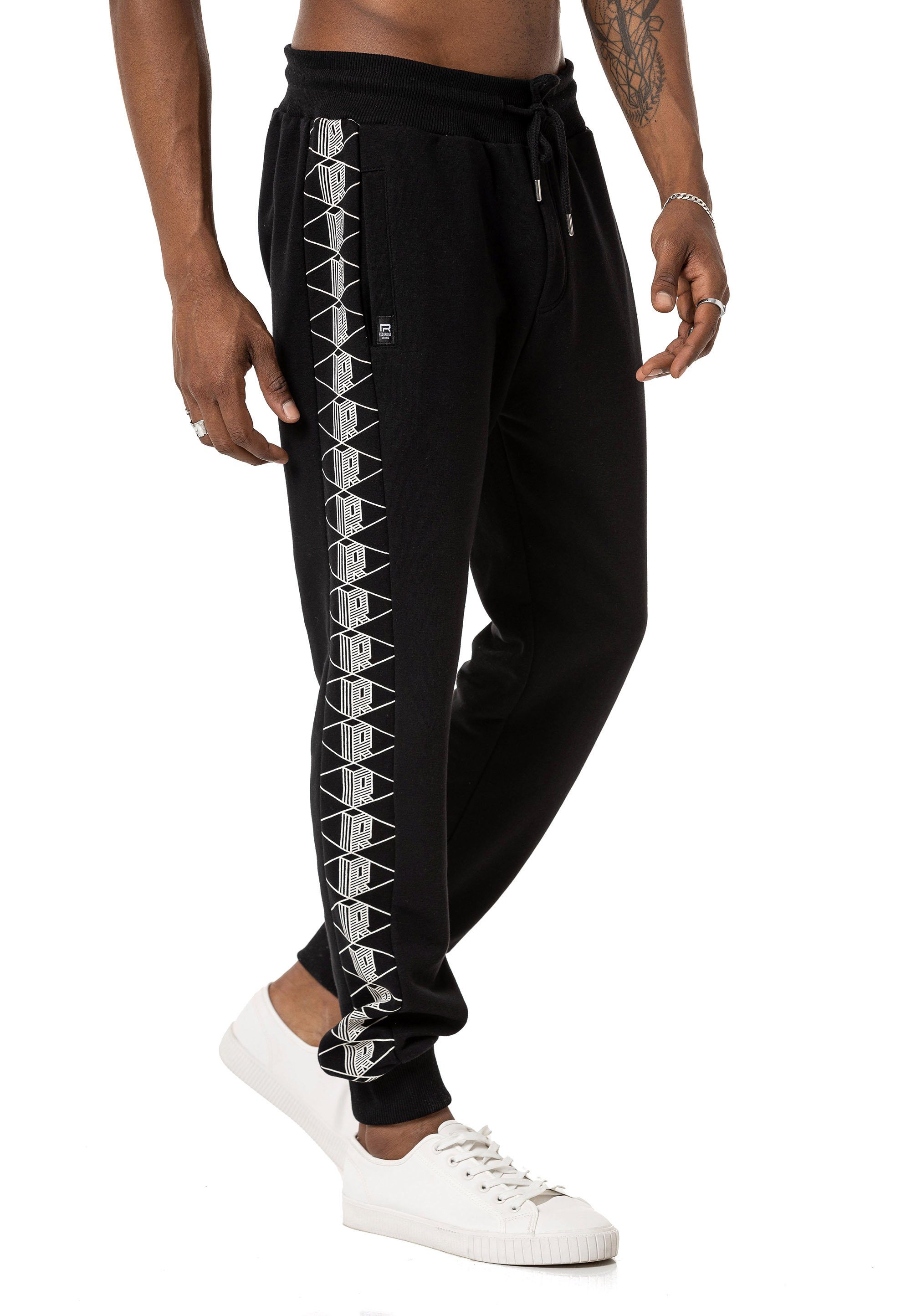 RedBridge Jogginghose Sweatpants mit seitlichem 3D Print Premium Qualität Schwarz | Jogginghosen