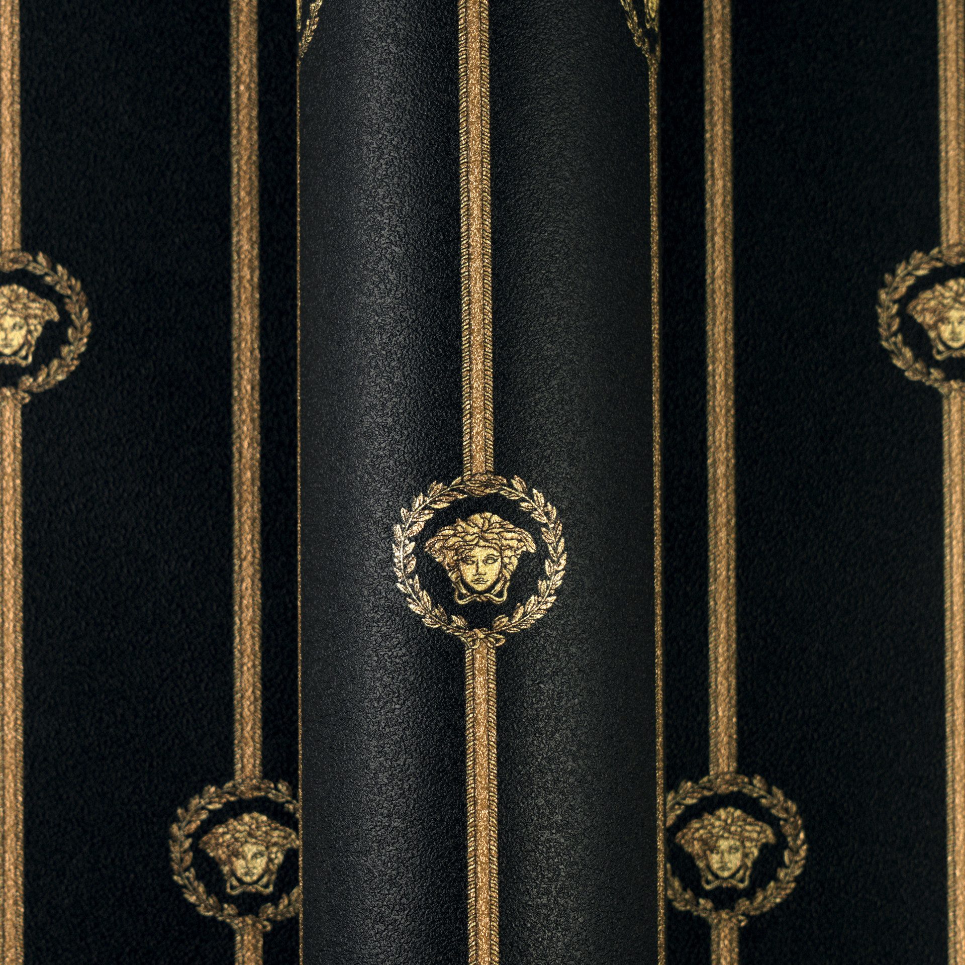 Versace Vliestapete Versace 6 I Love Baroque –, geprägt, 3D-Optik, Barock, Motiv, (1 St), Edle Bordüre mit ikonischem Medaillonmotiv & glänzender Struktur