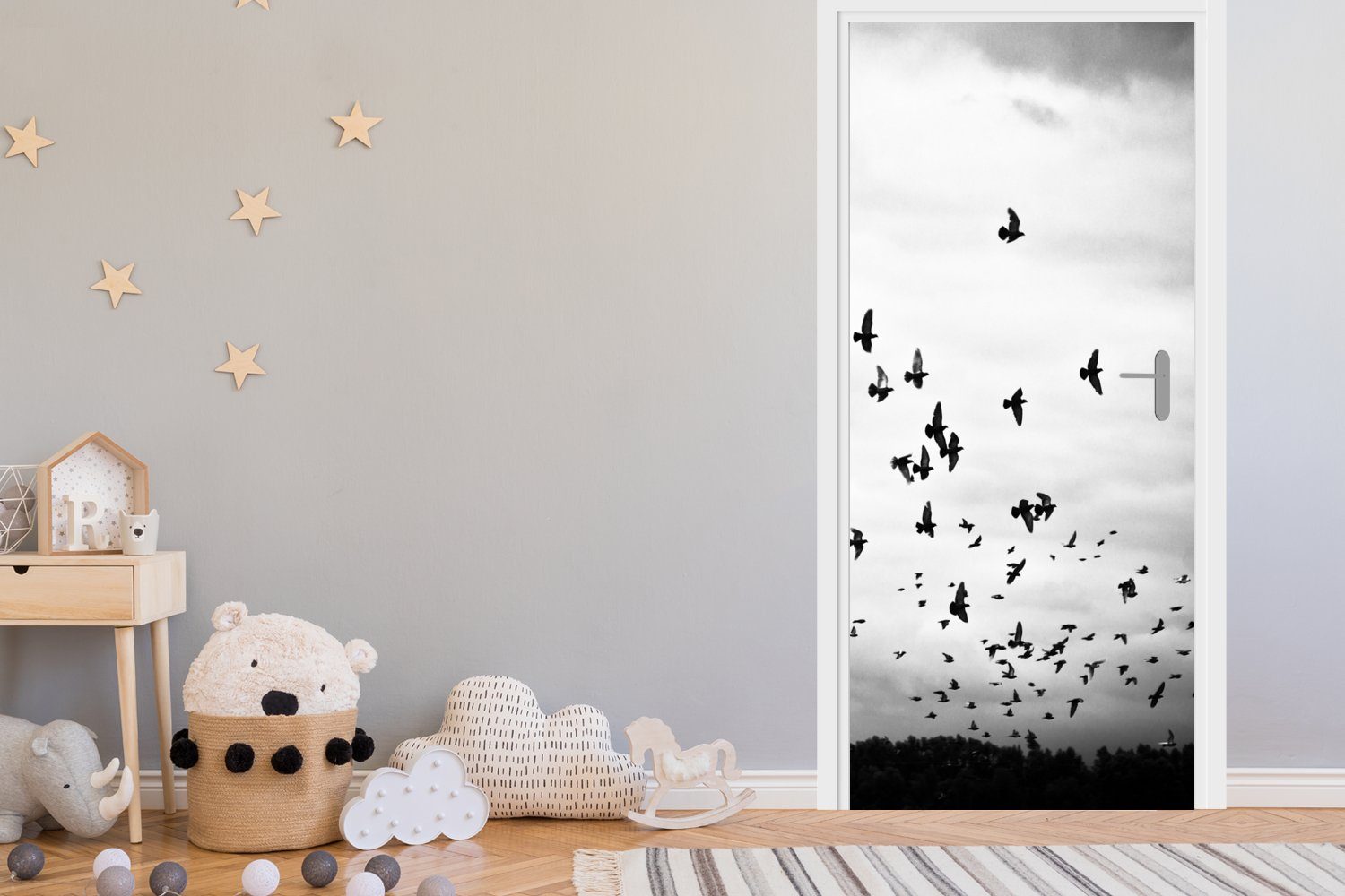bedruckt, cm - St), Weiß, Fototapete MuchoWow Tür, Wolken Schwarz Türaufkleber, Vögel - Matt, 75x205 für Tiere - - Türtapete (1