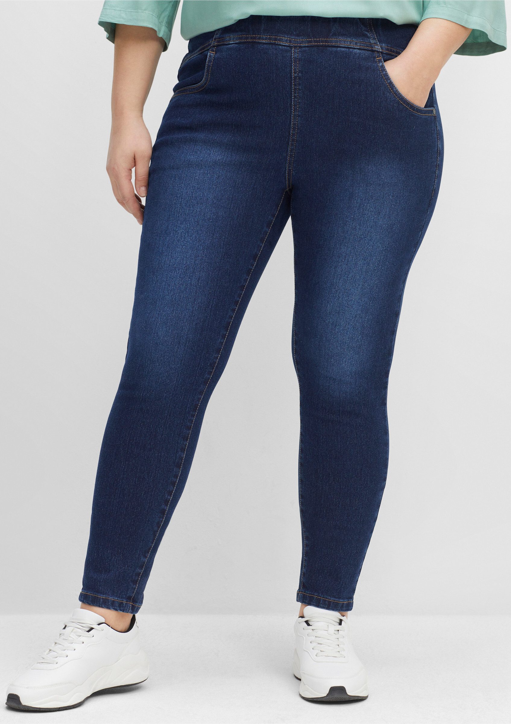 Sheego Bequeme Jeans Schlupfjeans mit breitem Gummibund – Bild 5 von 5