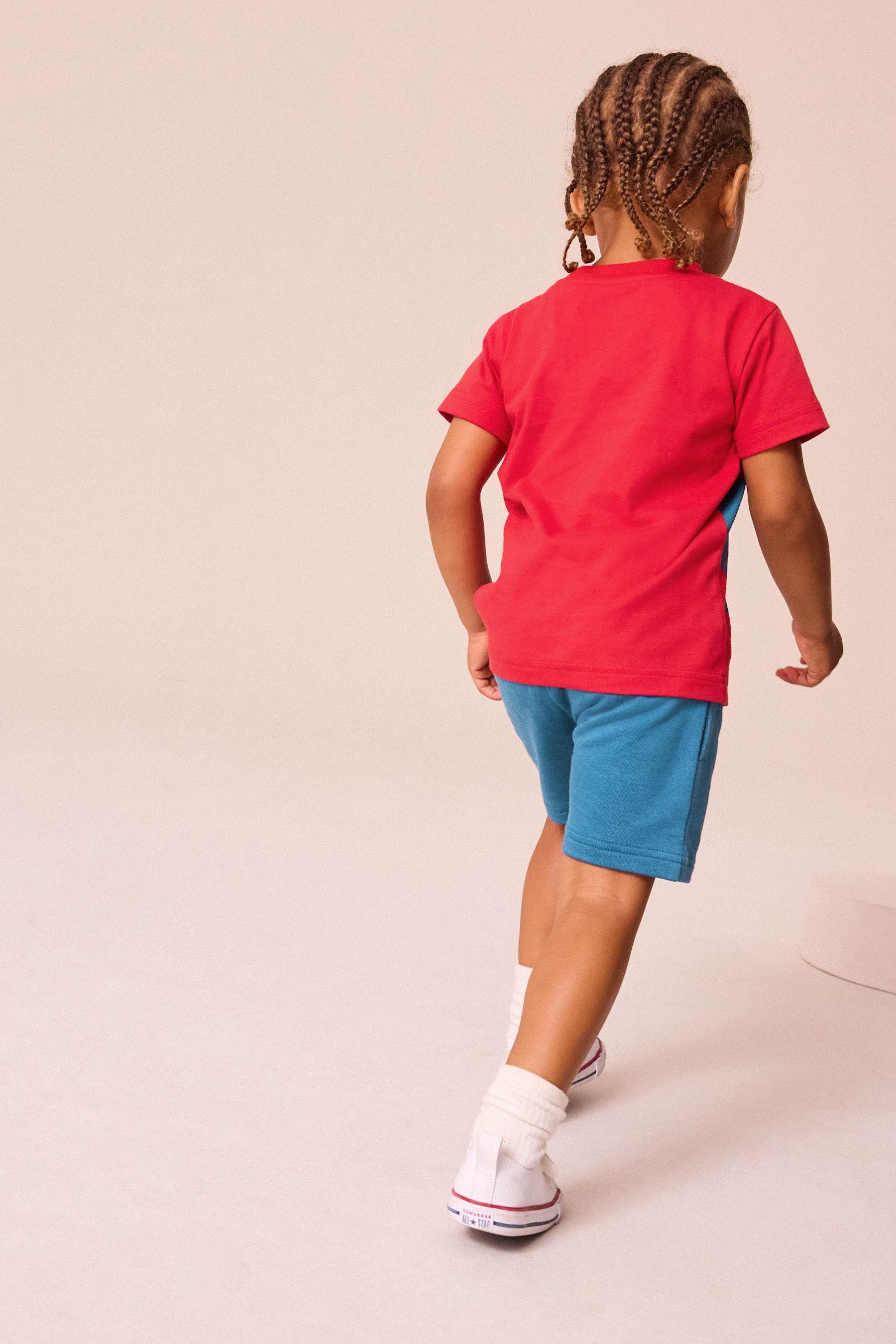 Next T-Shirt Offizielles Set mit T-Shirt und Shorts (2-tlg)