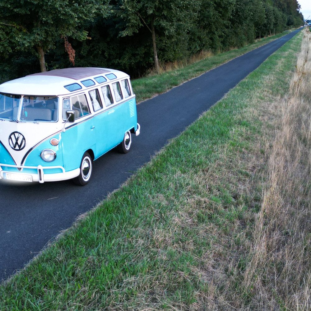 Jochen Schweizer Erlebnisgutschein Rundfahrt VW Bullli, Retro-Abenteuer: Mit dem VW Bulli durch München