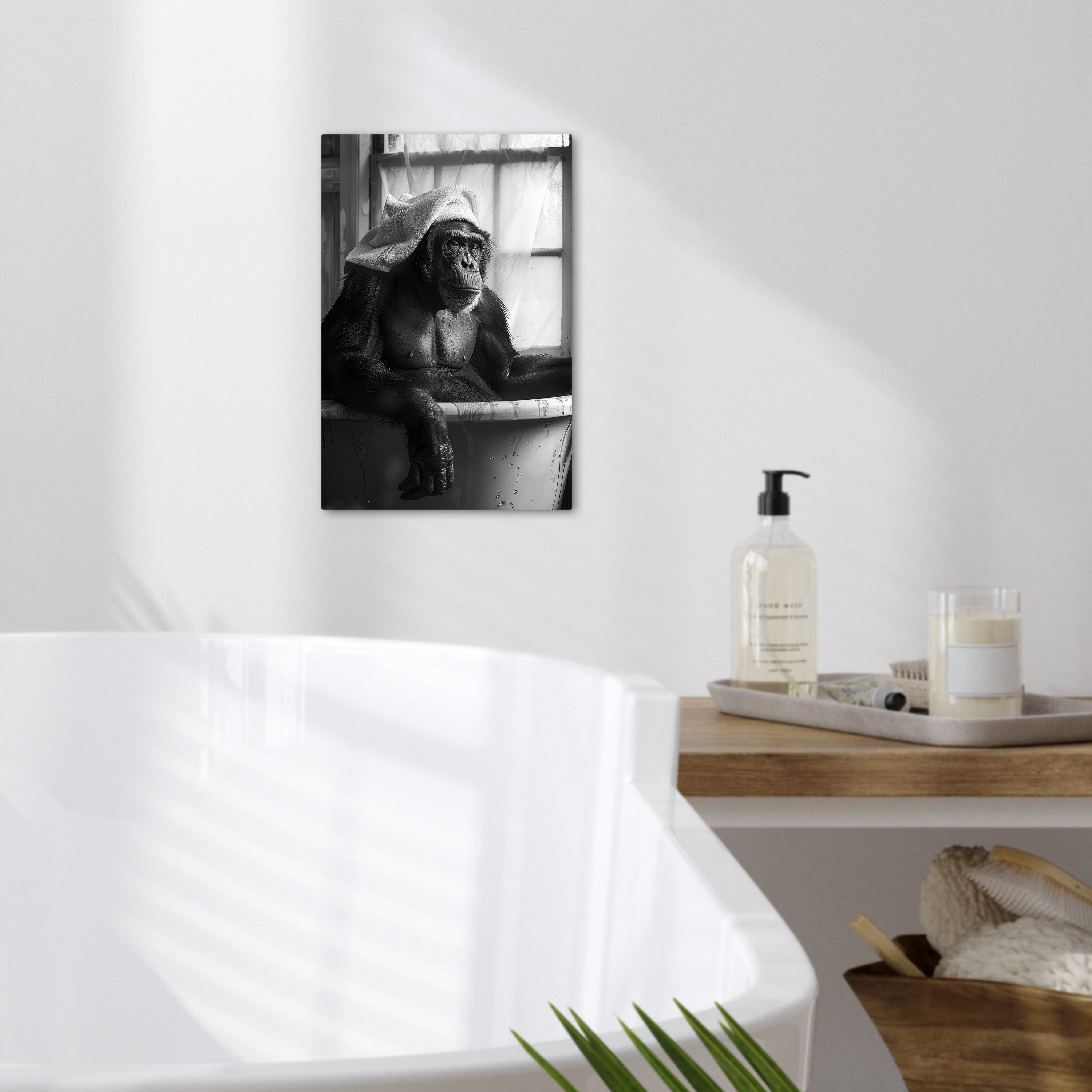 OneMillionCanvasses® Leinwandbild Affe - Tier - Bad - Schwarz - Weiß - Humor, Fotodruck (1 St), Badezimmer Deko, Bilder WC, Toilette Wanddeko 20x30 cm – Bild 2 von 5