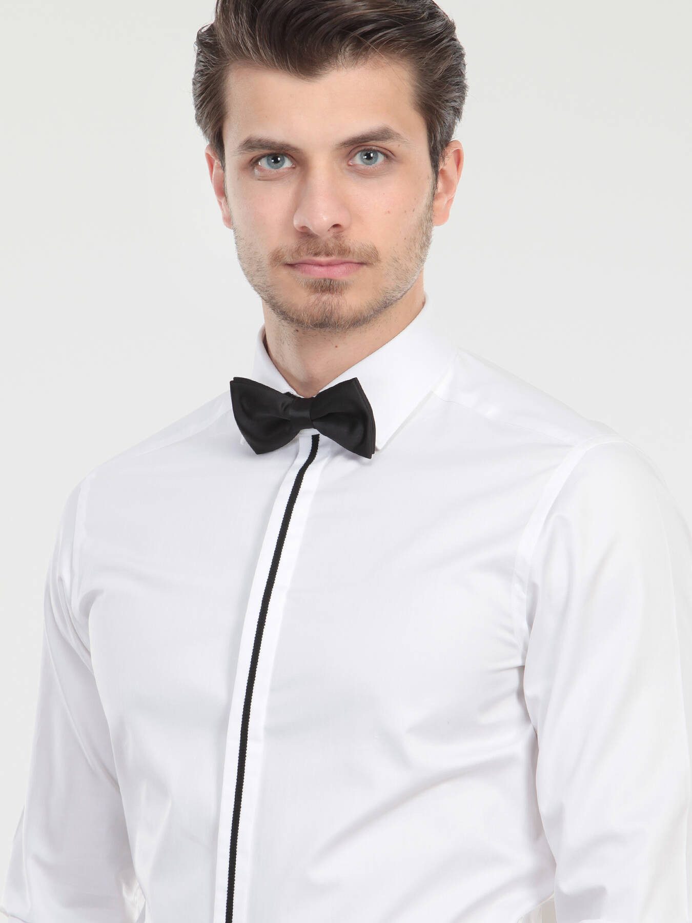 KİP Hemdbluse Gerades, schmal geschnittenes Smokinghemd mit schlichten Manschetten u