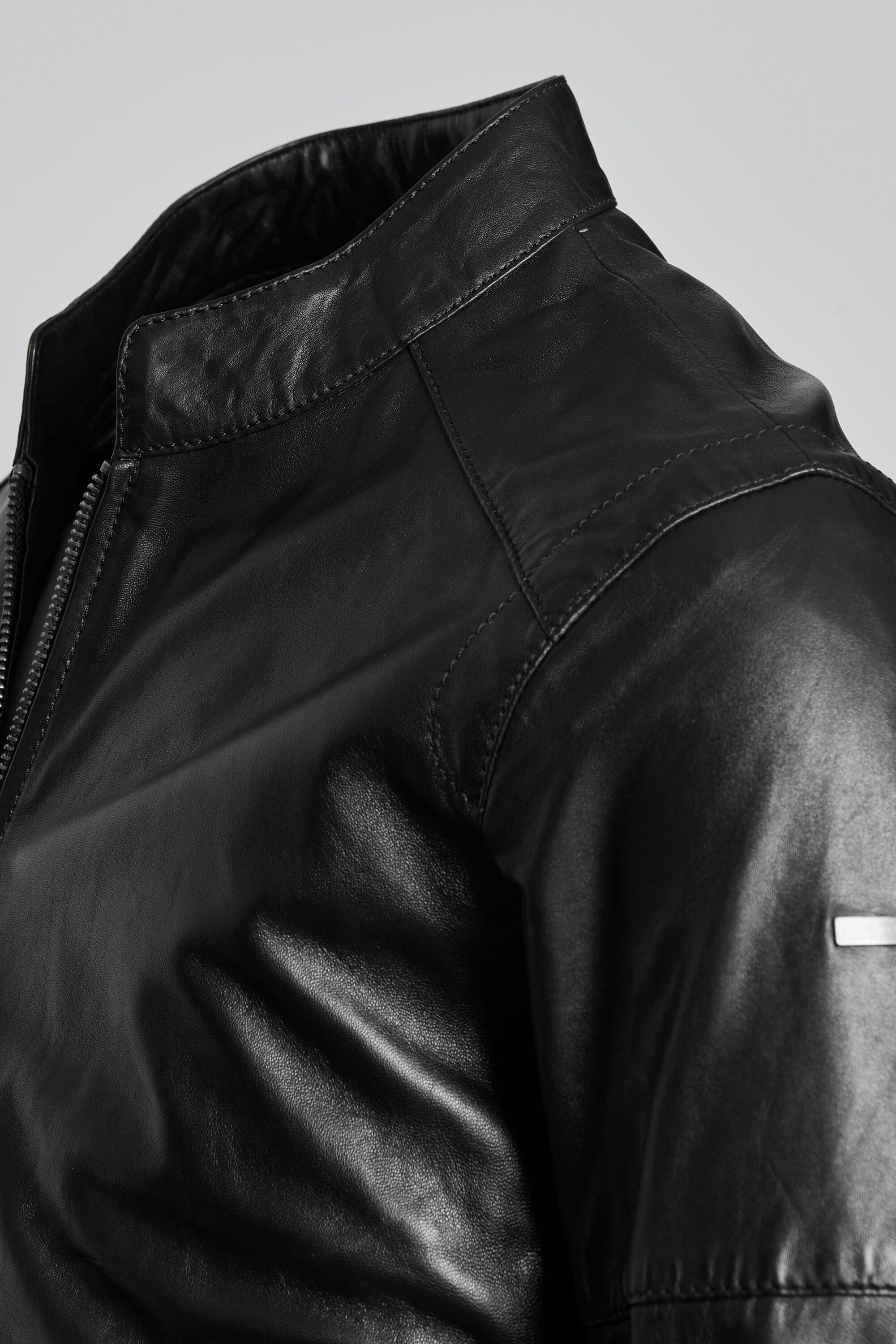 bugatti Lederjacke BUMAURO (1-St) aus weichem hochwertigen Leder – Bild 5 von 5