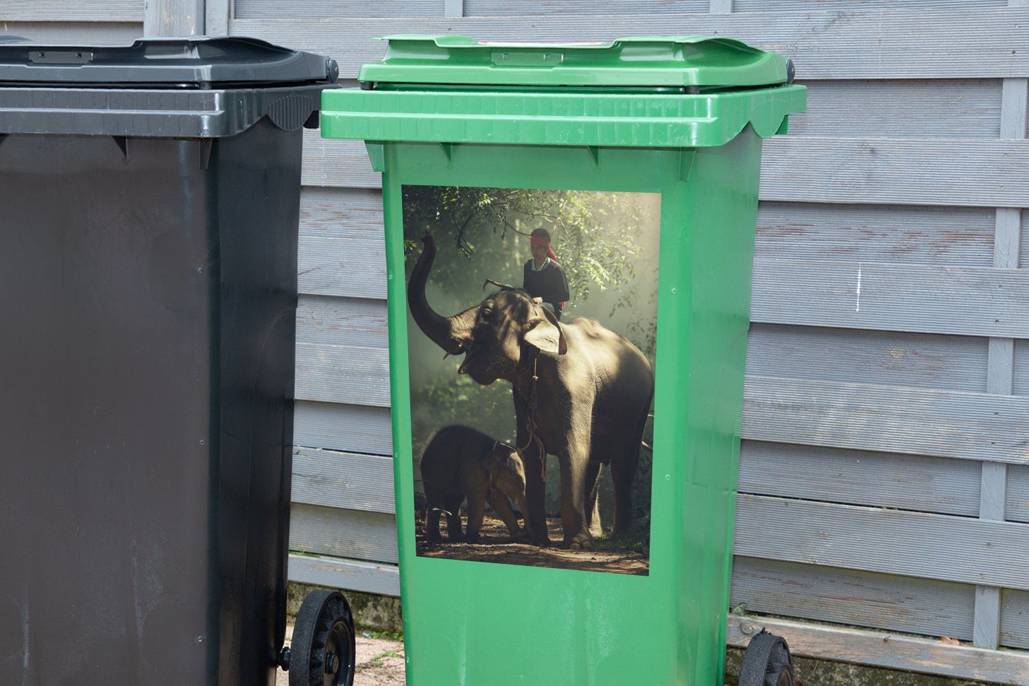 - - Bäume Container, Mülltonne, Wald (1 Trainer Elefant MuchoWow - Tiere Abfalbehälter St), - Mülleimer-aufkleber, Wandsticker Sticker,
