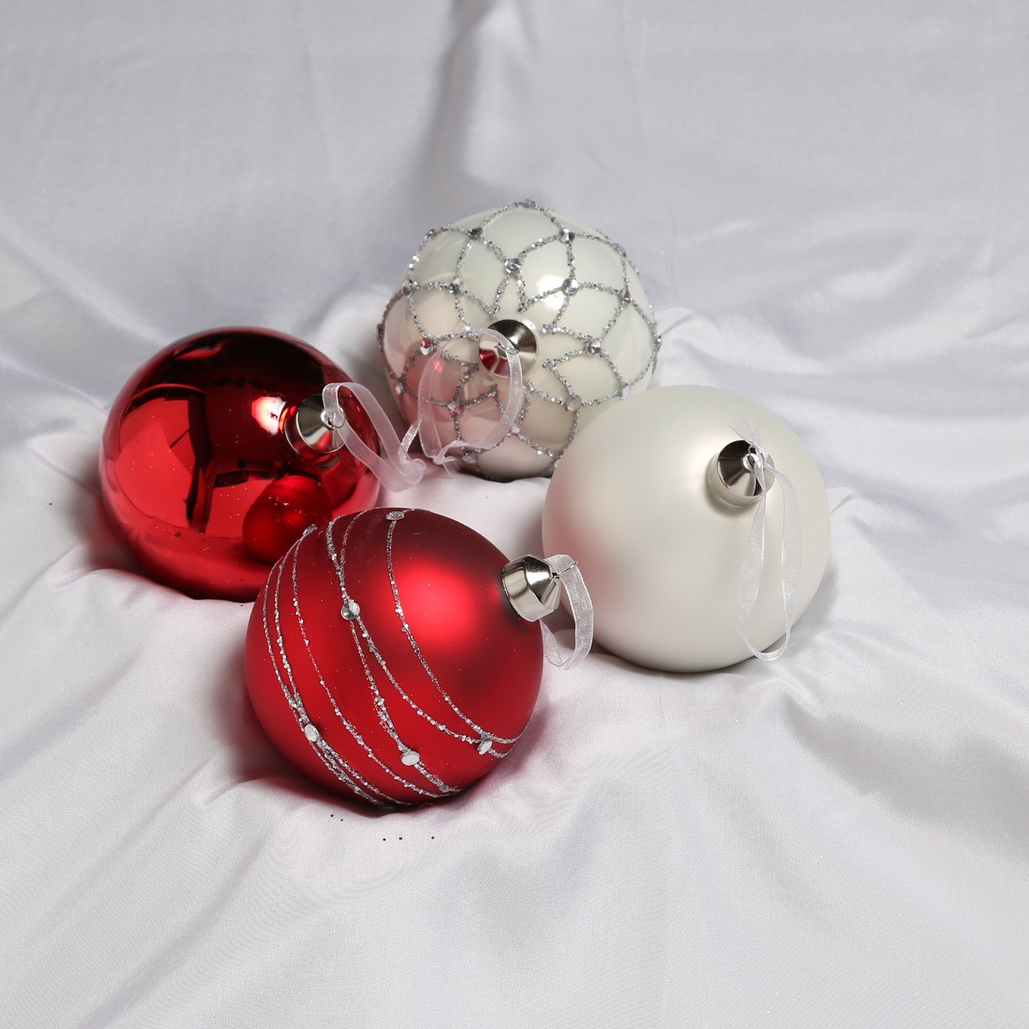 MARELIDA Weihnachtsbaumkugel »Christbaumkugel Weihnachtskugel Glas D: 10cm  glänzend und matt rot weiß 4er Set« (4 Stück) online kaufen | OTTO