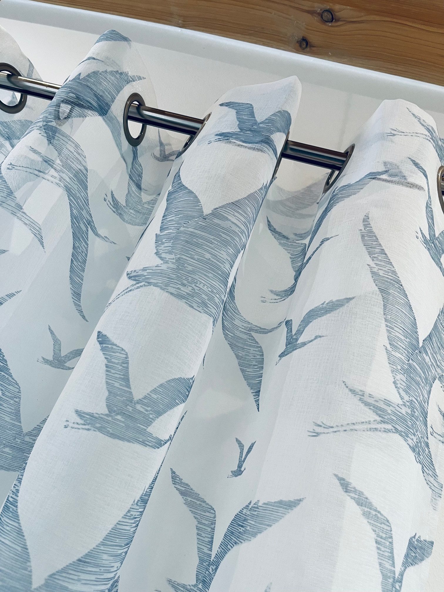 novumfix Gardine Ösengardine mit Druck, Vögel beige oder blau, Ösen 140x240cm(BxH), transparent