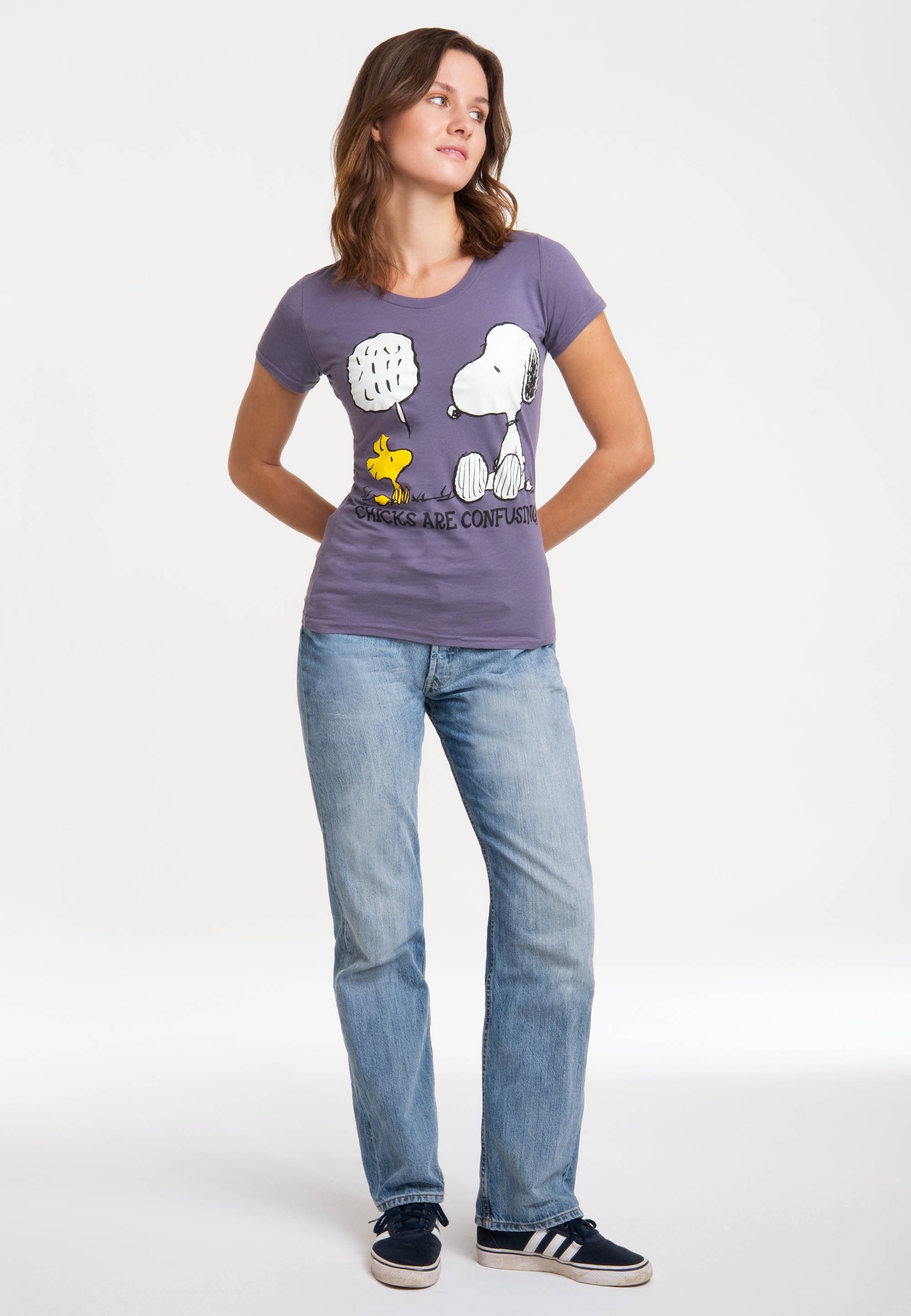 Frontprint lila Snoopy Peanuts - T-Shirt mit LOGOSHIRT niedlichem