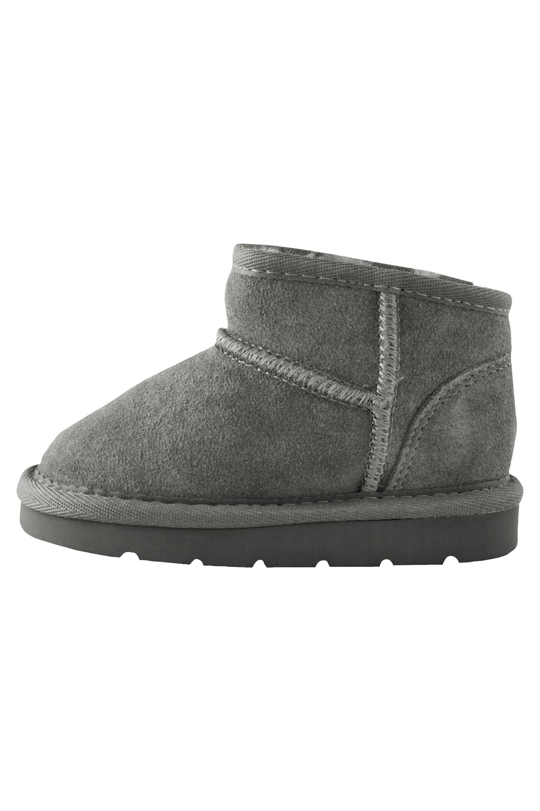 Next Schlupfstiefel aus Veloursleder, weite Passform Babystiefel