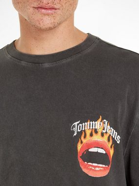 Tommy Jeans T-Shirt TJM REG VINTAGE FIRE LIPS TEE mit Rundhalsausschnitt