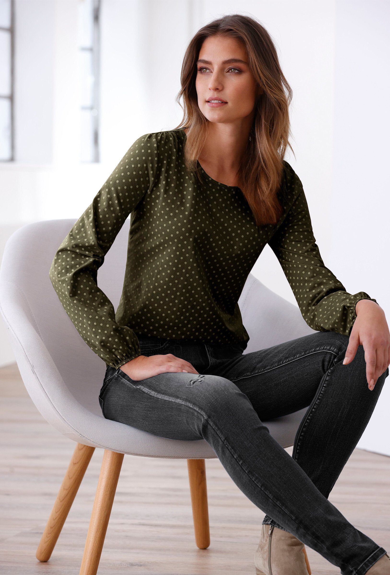 heine T-Shirt Langarmshirt .