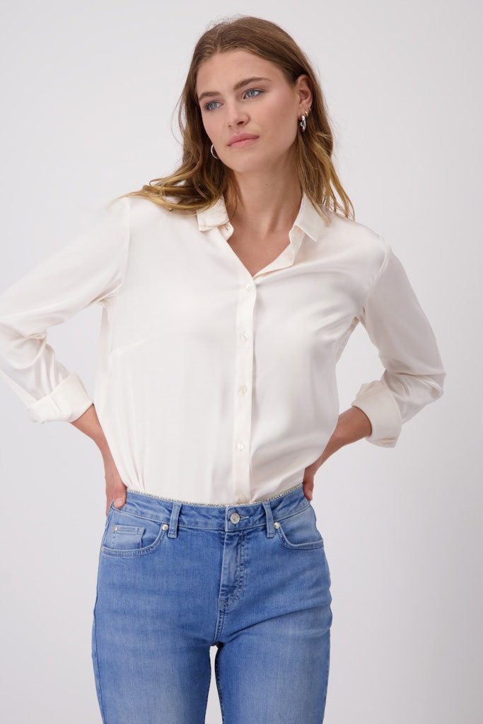 Monari Klassische Bluse Satin-Glanz Klassischer Hemdkragen günstig online kaufen