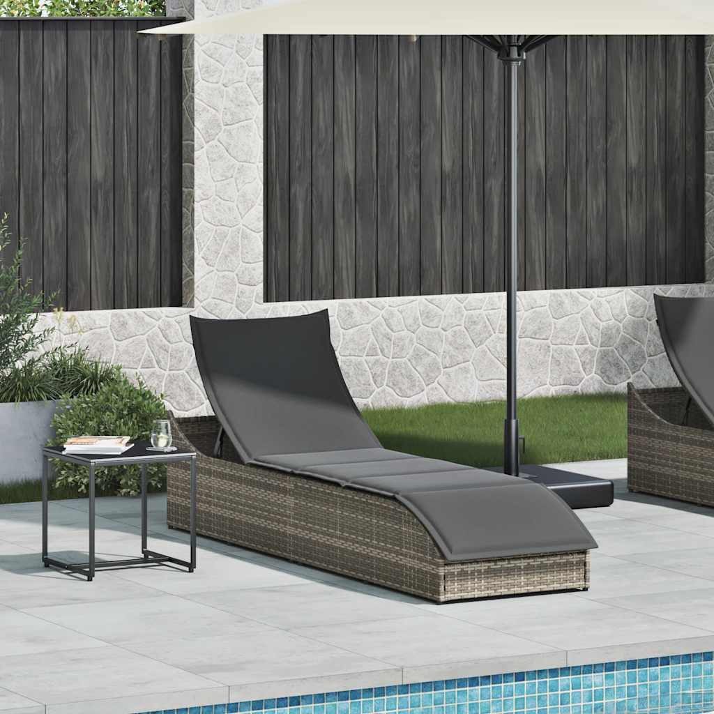 vidaXL Gartenliege Klappliege mit Auflage und Stauraum Grau Poly-Rattan, 1 St.
