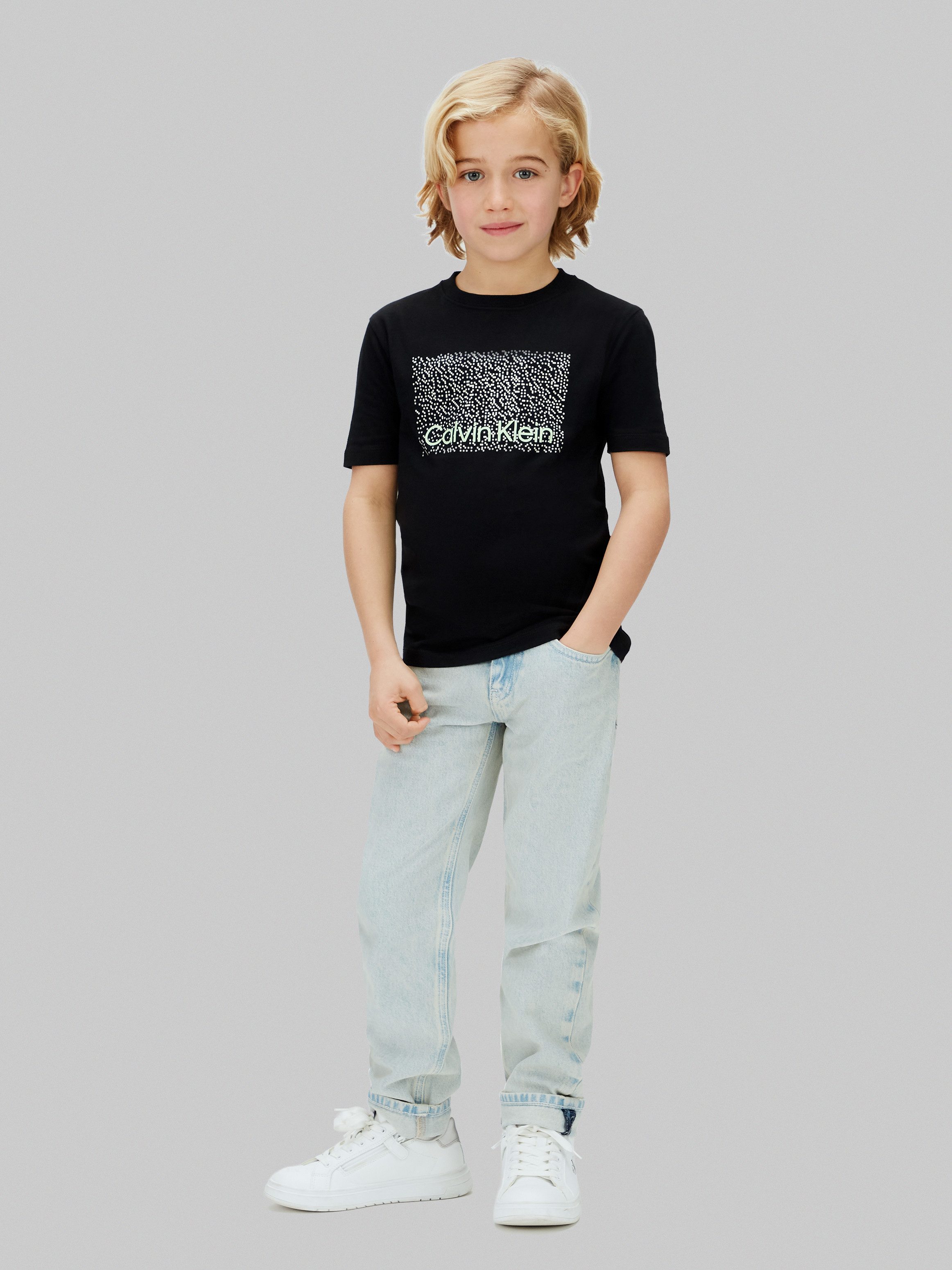 Calvin Klein Jeans T-Shirt PERFORATION T-SHIRT Regular fit für Kinder mit Markenprint – Bild 2 von 5