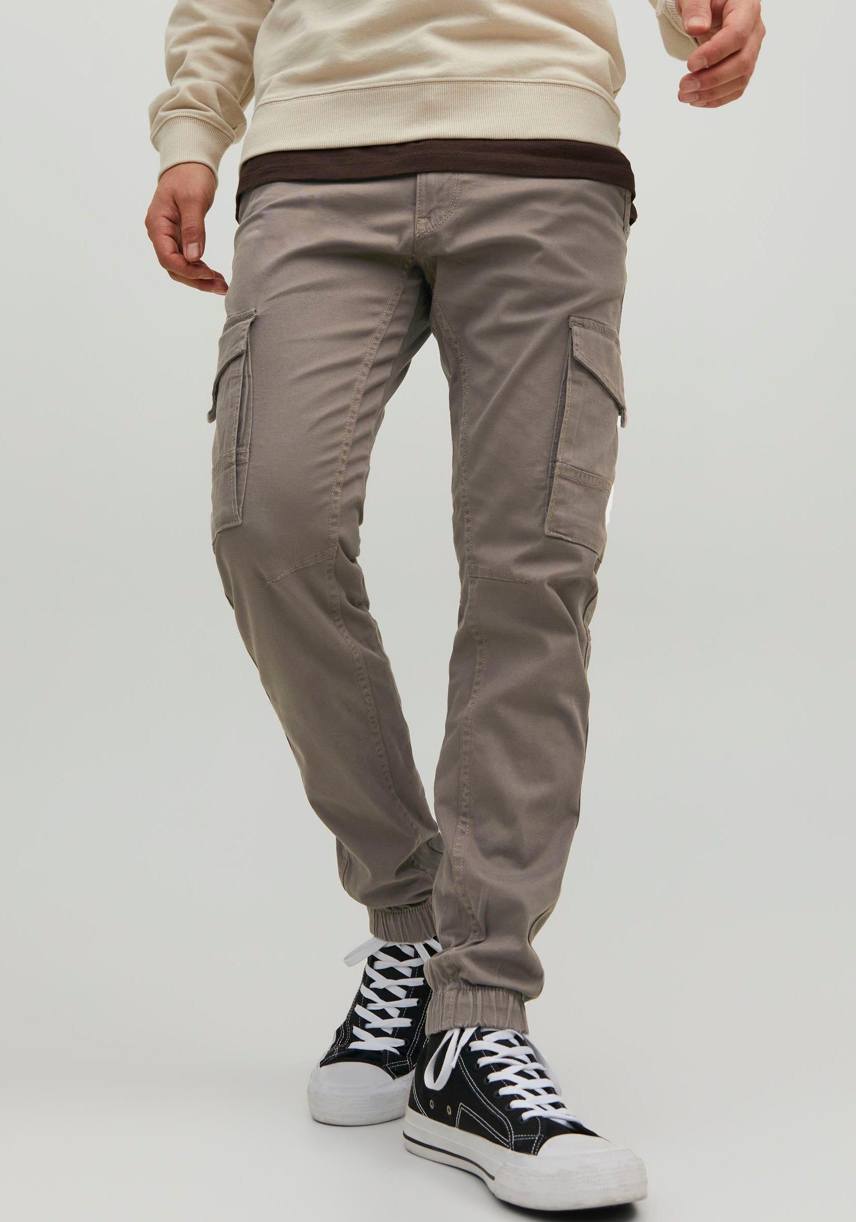Jack & Jones Cargohose JPSTPAUL JJFLAKE CARGO NOOS Baumwollmischung, regular fit. Reduzierter Preis € 35,99. Unverbindliche Preisempfehlung € 59,99