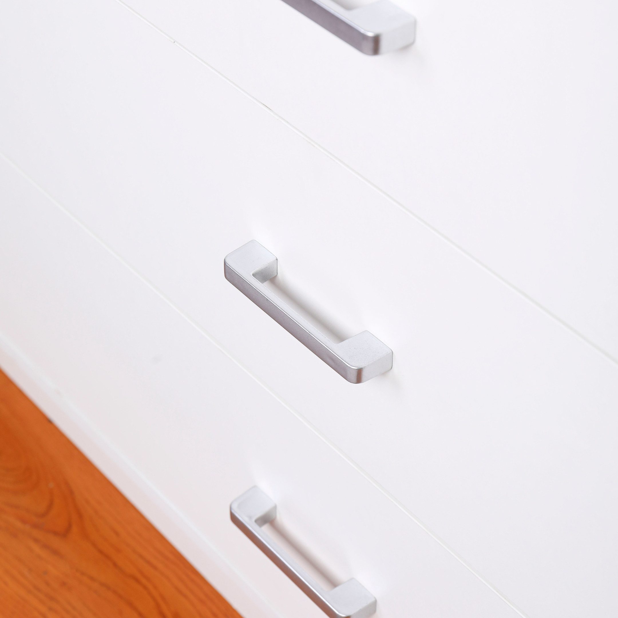 ecoMI Wickelkommode Wickeltisch Kommode mit abnehmbaren Wickelaufsatz in Weiß 113x100 cm, 3 Schubladen 1 Ablagefach 1 Tür mit 2 Fächern Abnehmbare Wickelauflage