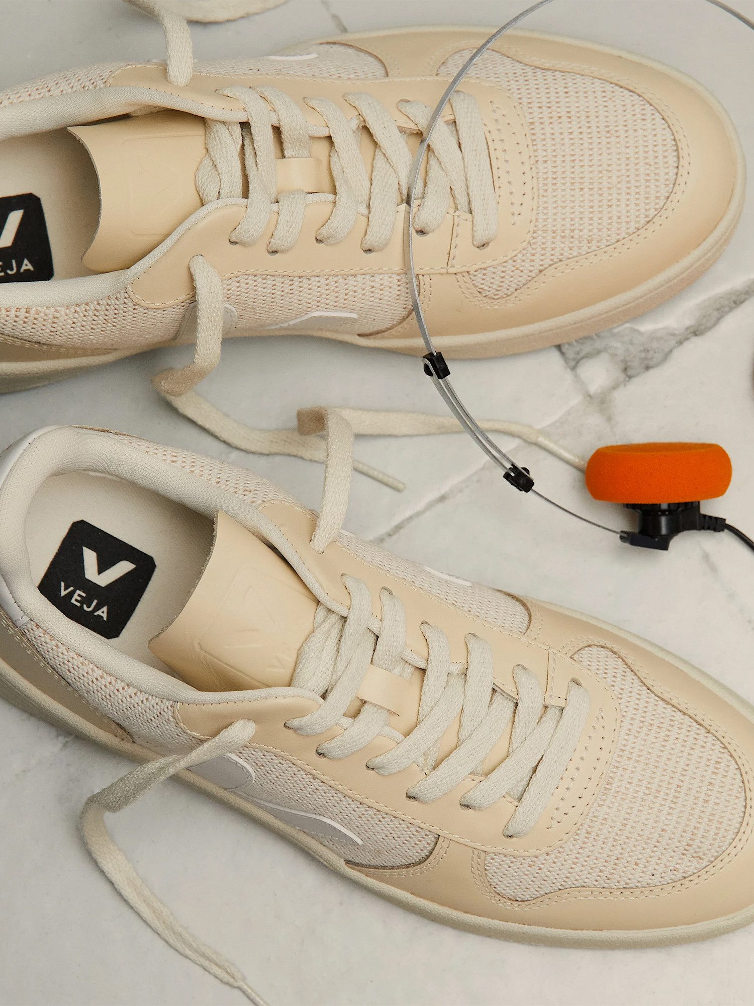 VEJA V-10 J-Mesh Sneaker