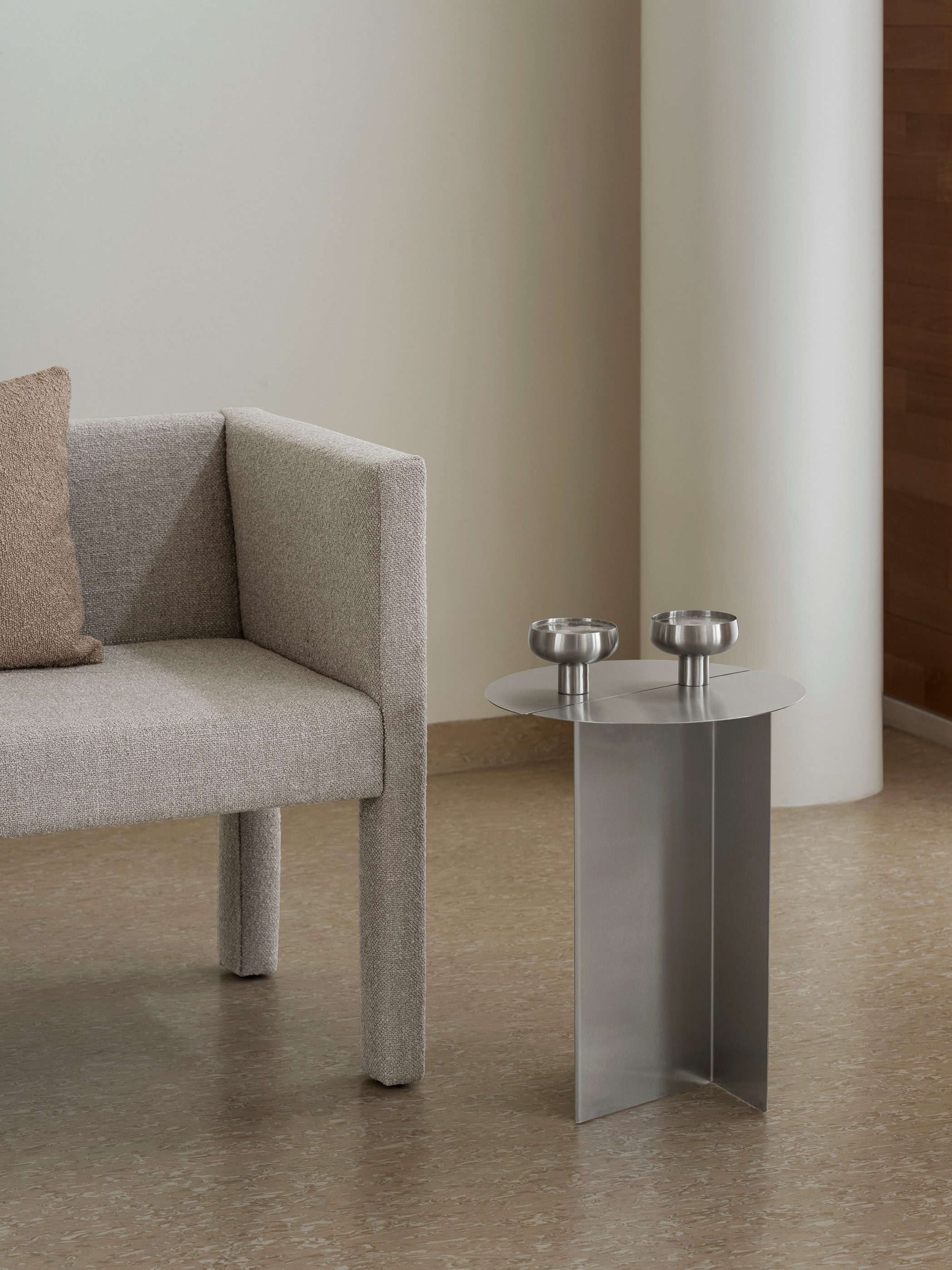blomus Beistelltisch -ORU- Designer Beistelltisch: Zeitloses Design aus Edelstahl, Minimalistisches Design, Edelstahl, Werkzeuglose Montage, Zeitlos