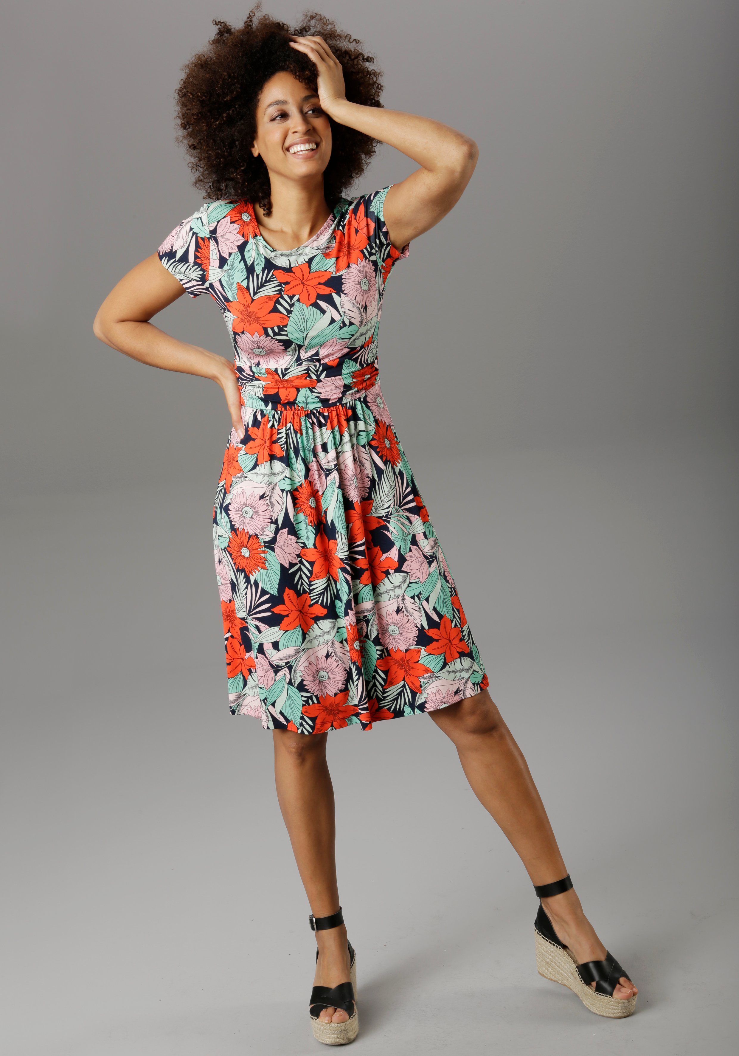 Aniston SELECTED Sommerkleid mit breitem Bund in der Taille - NEUE KOLLEKTION online kaufen | OTTO