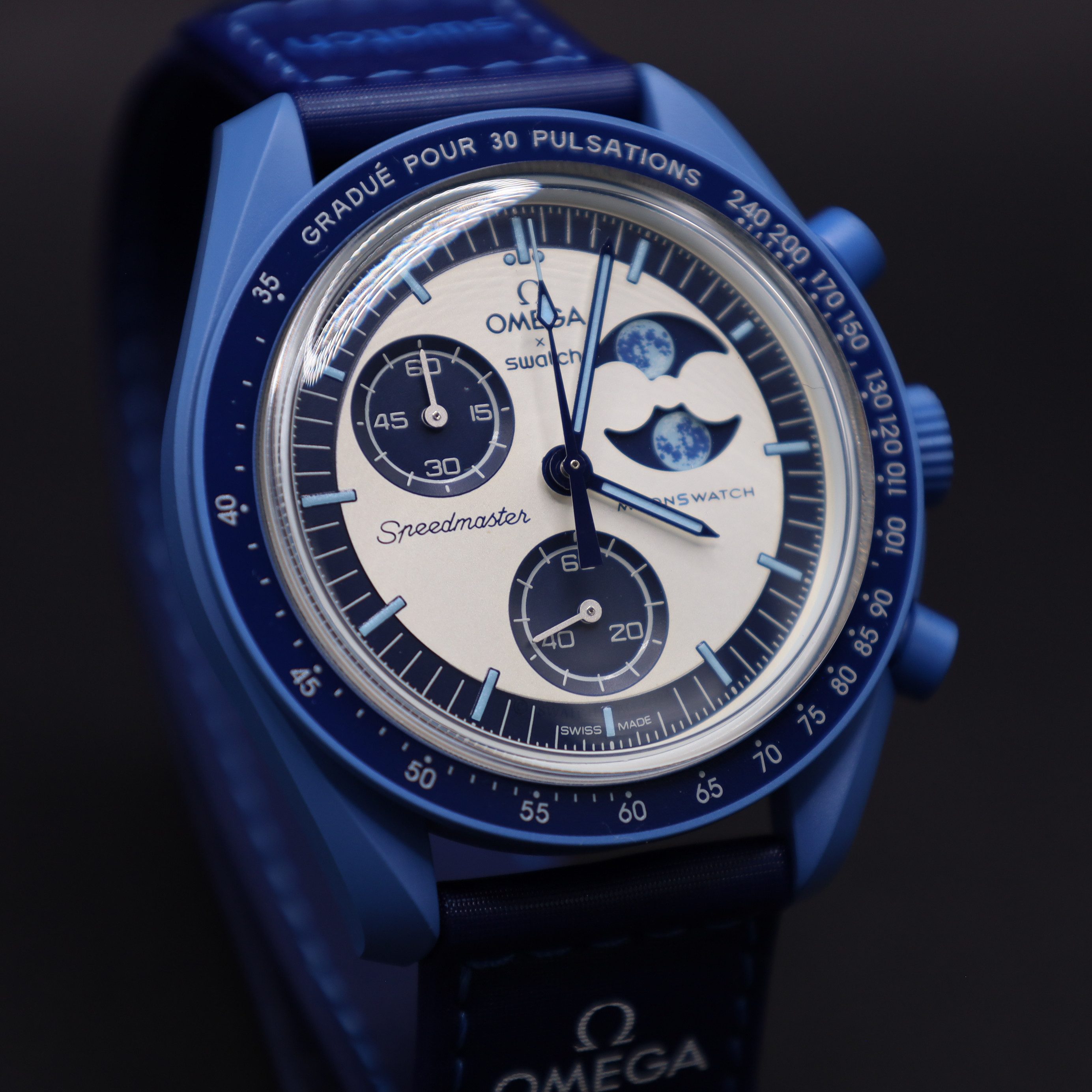 Chronograph Swatch x Omega Moonswatch Mission to the SUPER BLUE MOONPHASE SO33N700