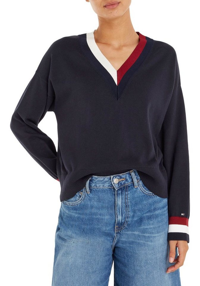 Tommy Hilfiger V-Ausschnitt-Pullover GS CO V-NK SWEATER mit Global Stripe  am Ausschnitt & Ärmelbündchen