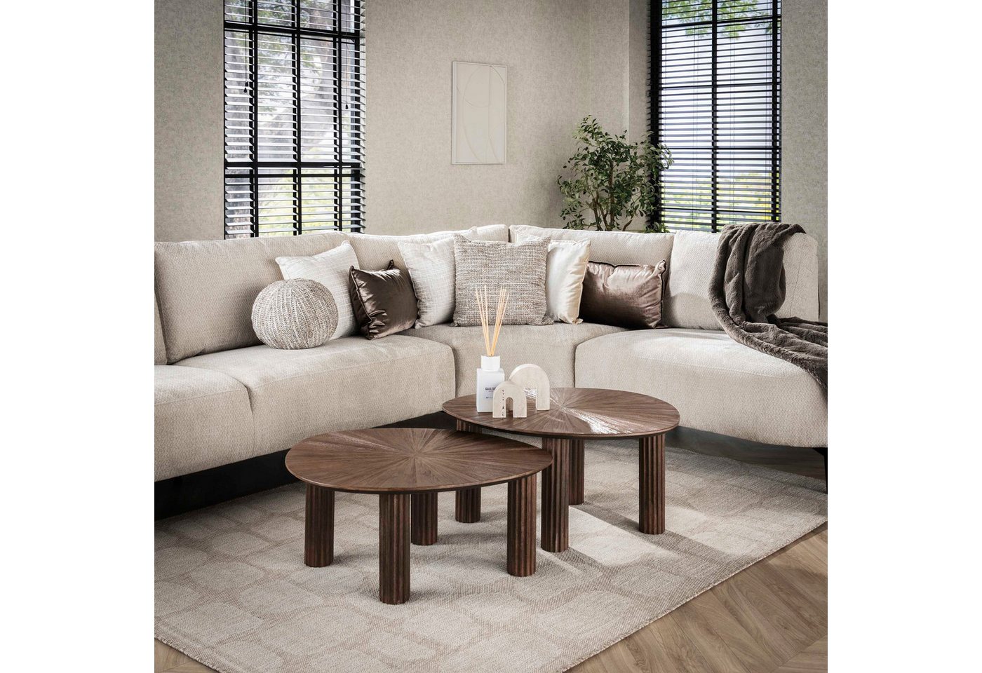Sitheim-Europe Couchtisch Couchtisch Maya Teak dreieckig Set aus 2 / Massiv Teak Espresso (2-St., Set aus 2)