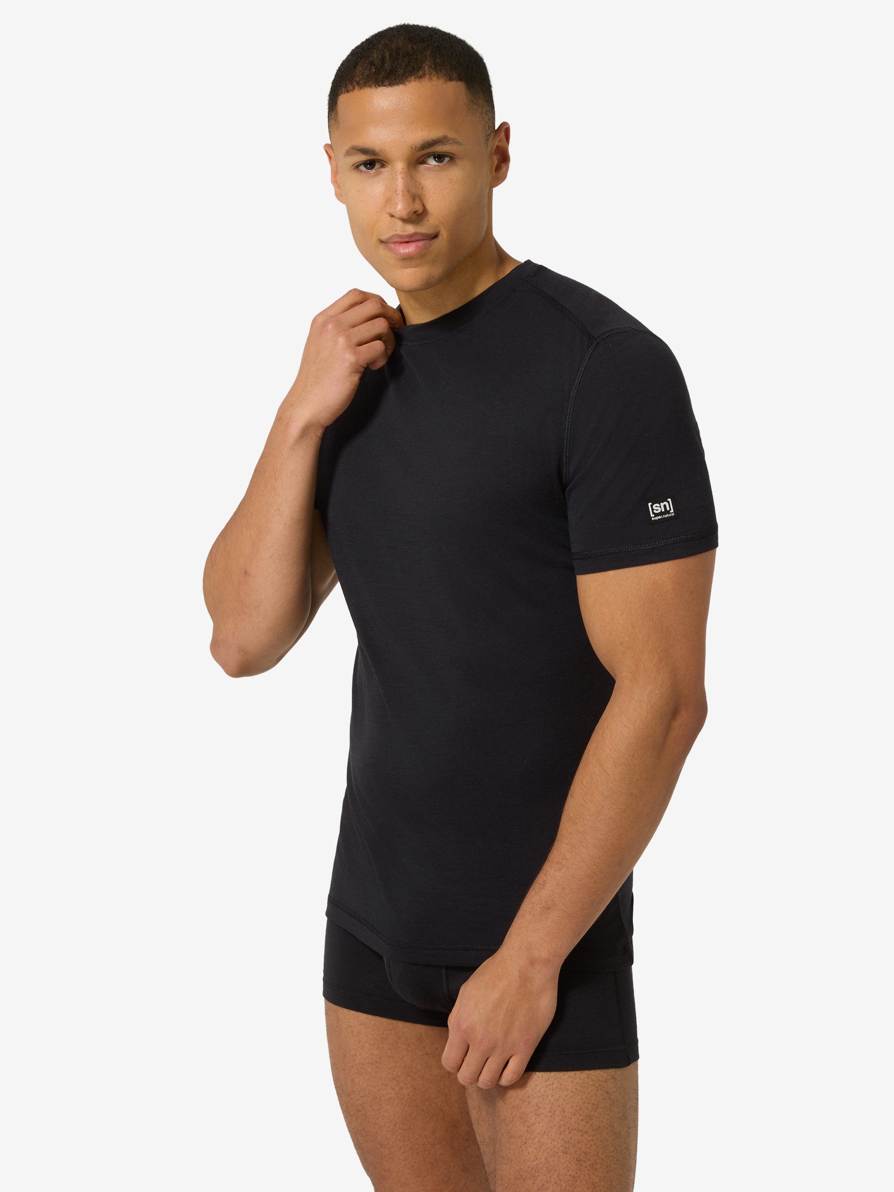 SUPER.NATURAL Funktionsshirt Base Layer für Herren M SIERRA140 TEE aus atmungsaktivem Merino-Mix