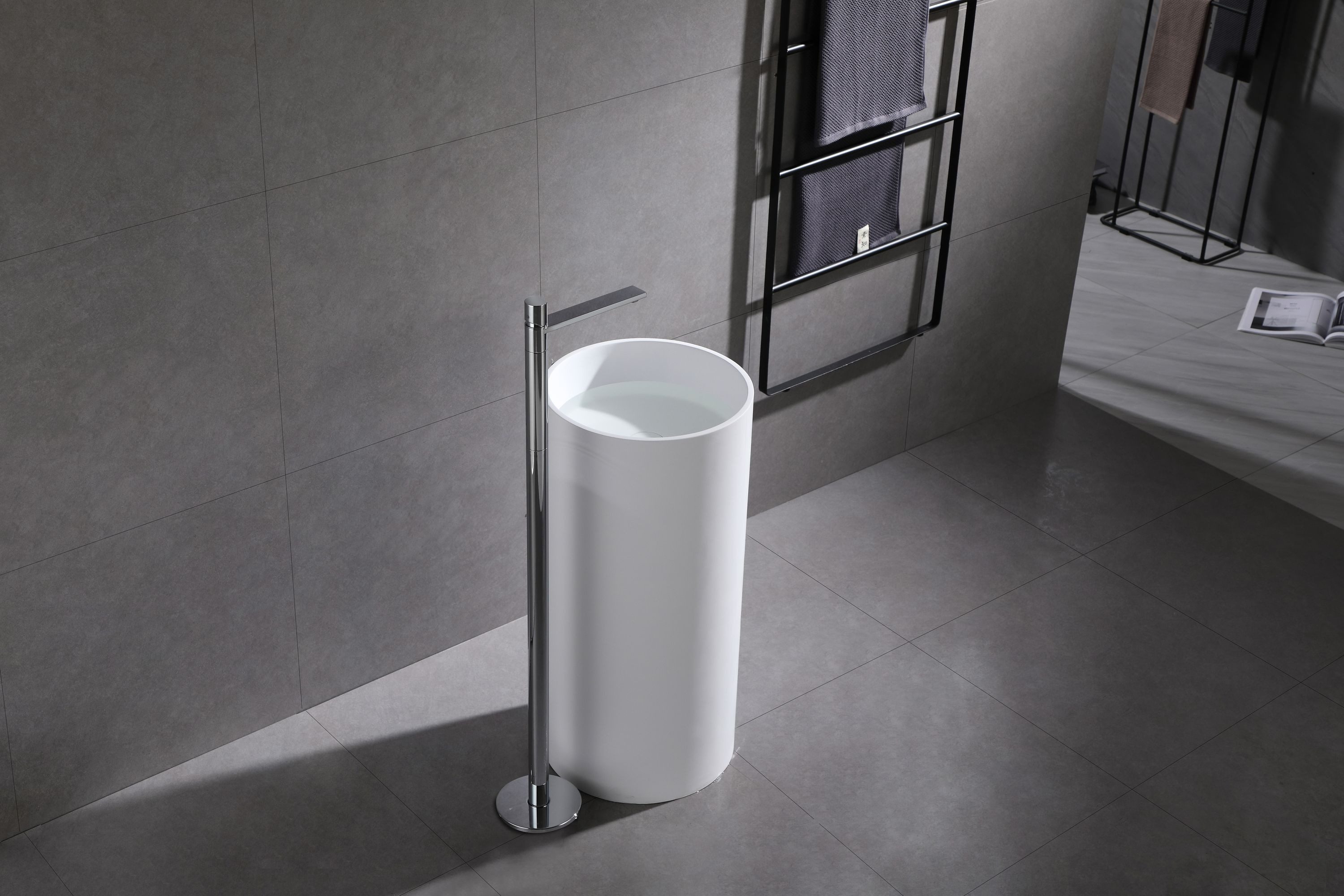 Bernstein Standarmatur 8046 Chrom freistehend