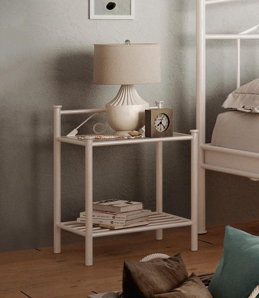 Dekorationsvorschlag: Nachttisch BIRGIT von HOME AFFAIRE - nur 39,99€