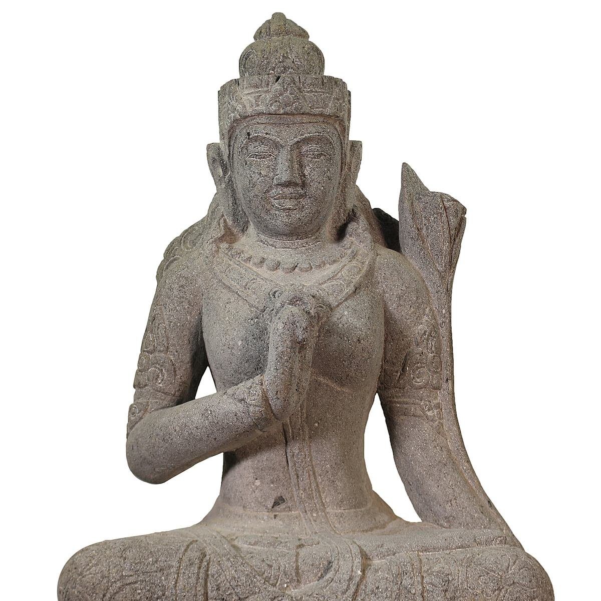 Herstellung Steinfigur Dewi sitzend (1 Ursprungsland Oriental Tara St), in Figur Massiv Flussstein Handarbeit im Galerie traditionelle Dekofigur 61 cm
