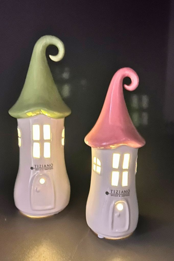 TIZIANO - DESIGN & EMOTIONS Dekofigur Lichthaus Malva LED mit Dach in 2 Farben