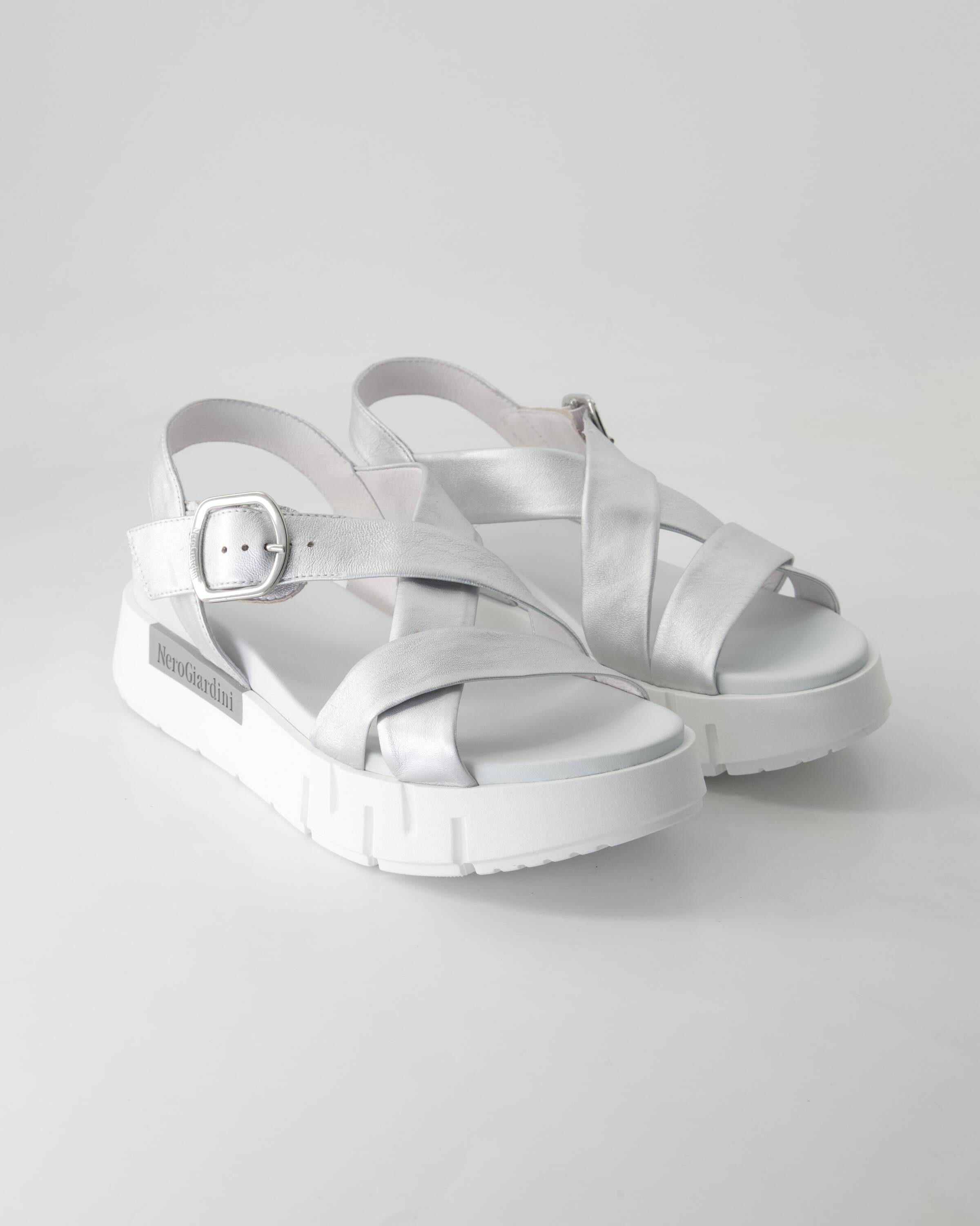 Nero Giardini E513697D-700 Sandale Obermaterial: Leder günstig online kaufen