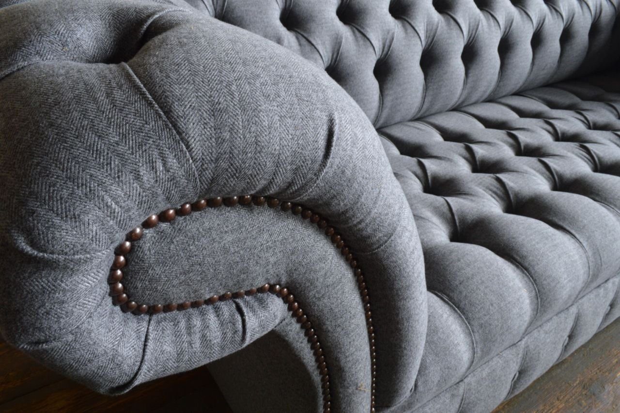 Klassischer Chesterfield Chesterfield-Sofa, JVmoebel Sofas Schaffhau Polster Couch Textil