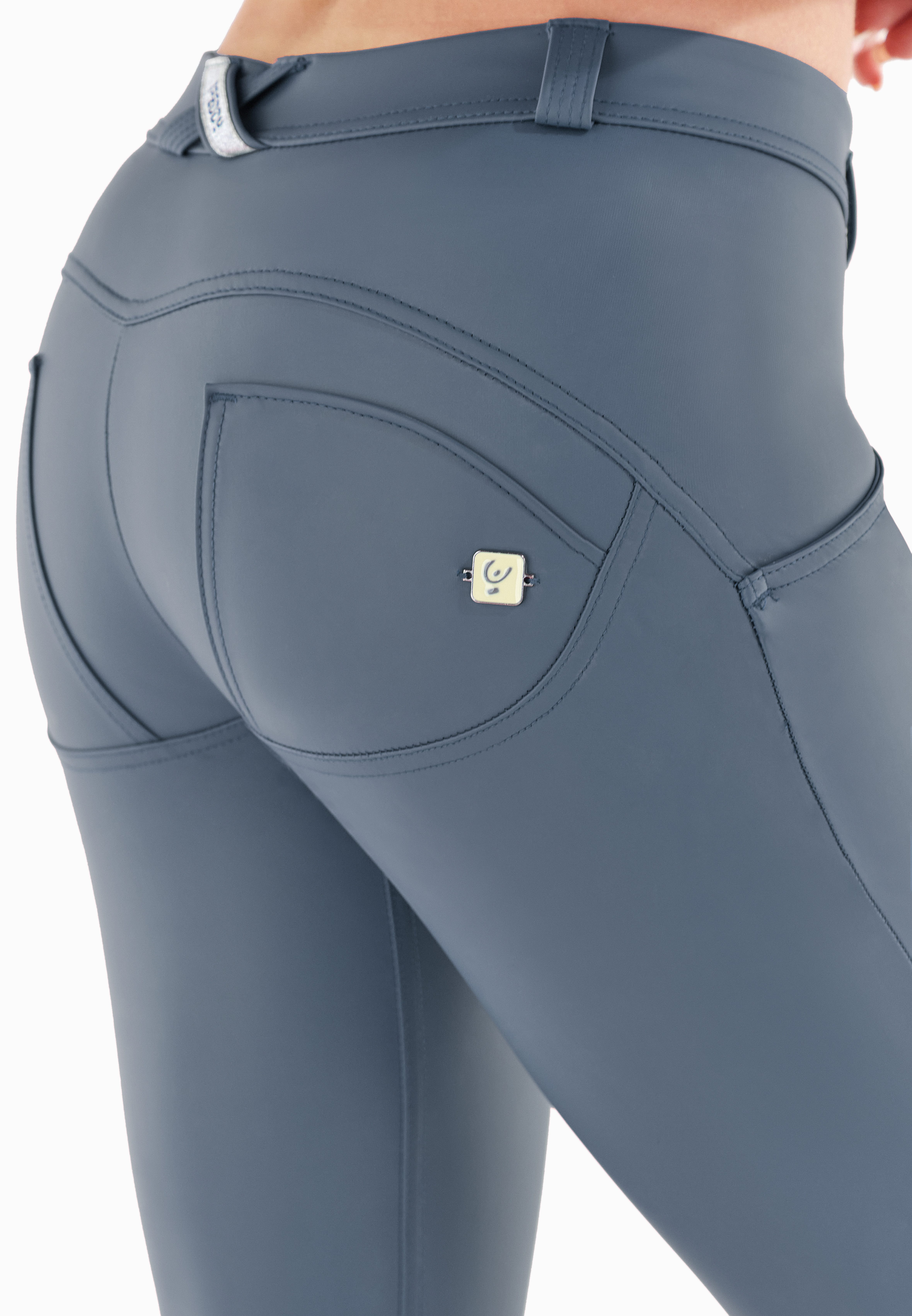 Freddy 7/8-Hose WRUP REGULAR SUPERSKINNY 7/8 mit Push up-Effekt, aus Lederimititat