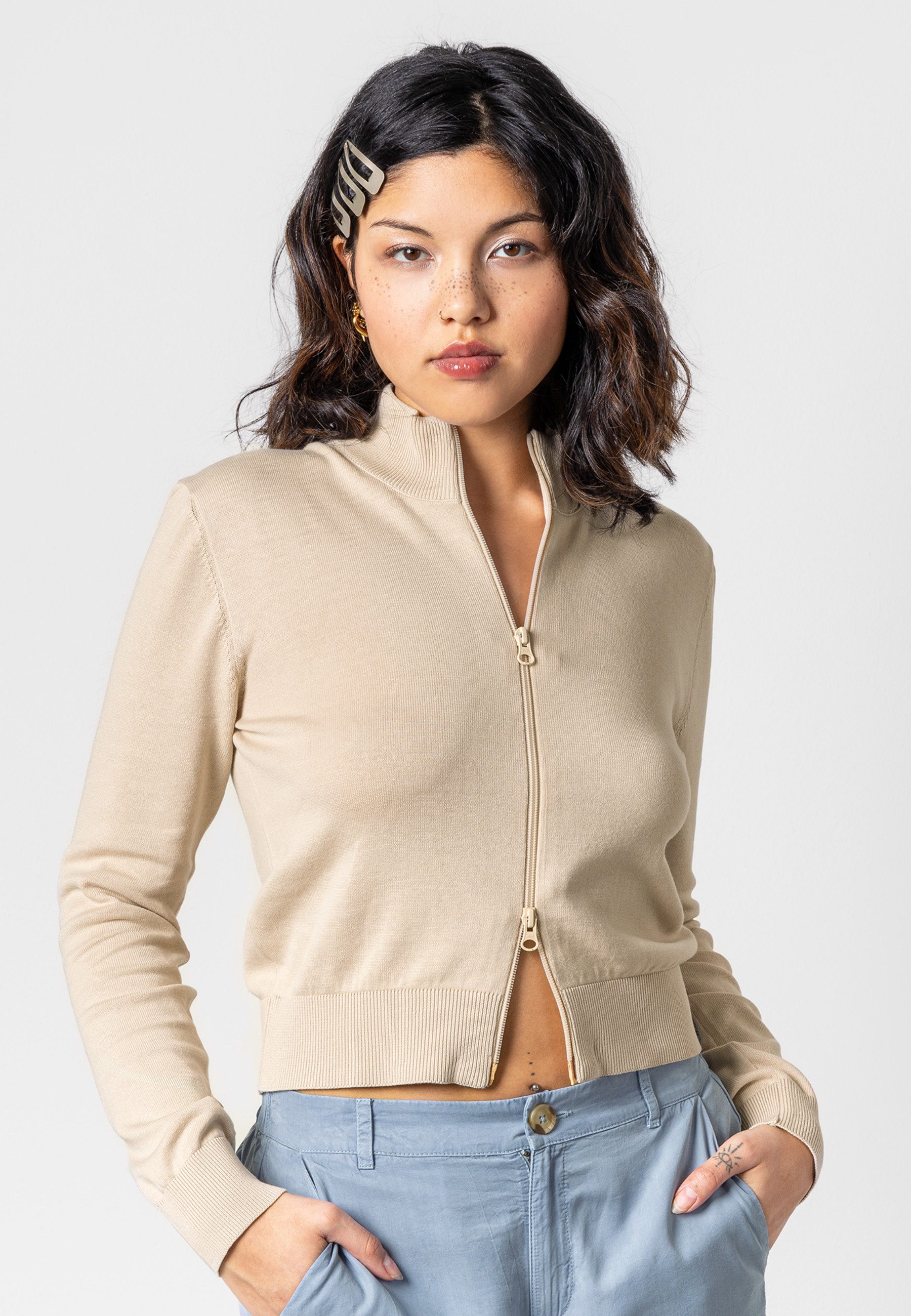 trueStory Strickjacke FENYRA GOTS zertifiziert