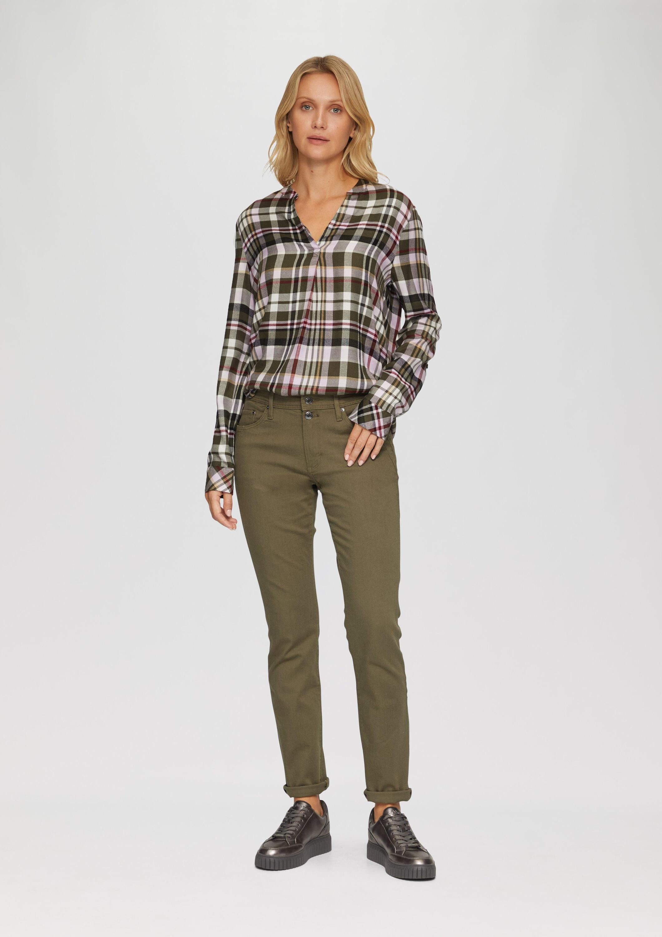 s.Oliver Langarmbluse Bluse Karierte Bluse aus Viskosemix und Krempel-Detail