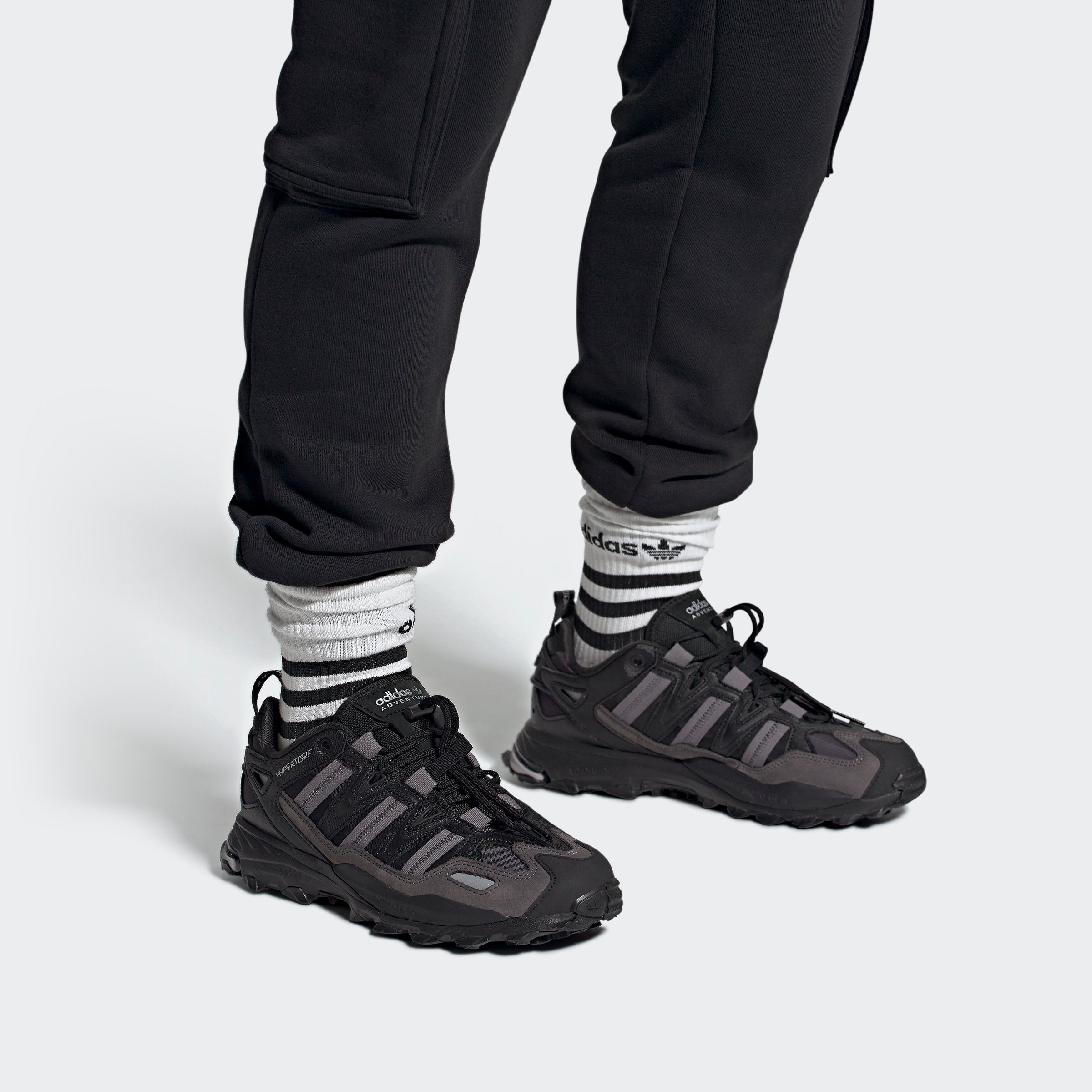 Grey Black Originals Trace Sneaker / HYPERTURF Metallic / Core Silver adidas